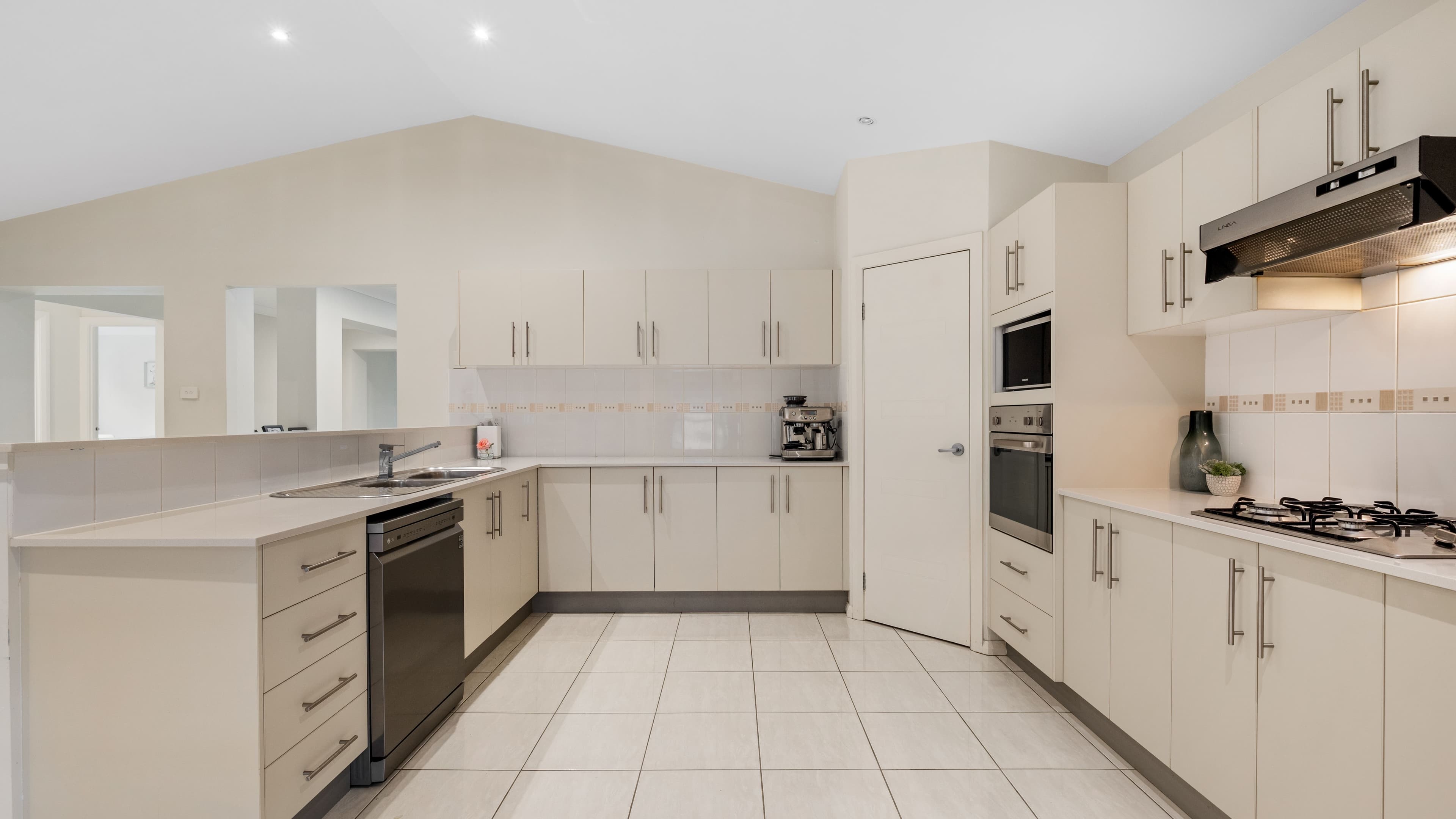 3 Bentella Road, Harrington Park NSW 2567, Harrington Park - Thumbnail 6