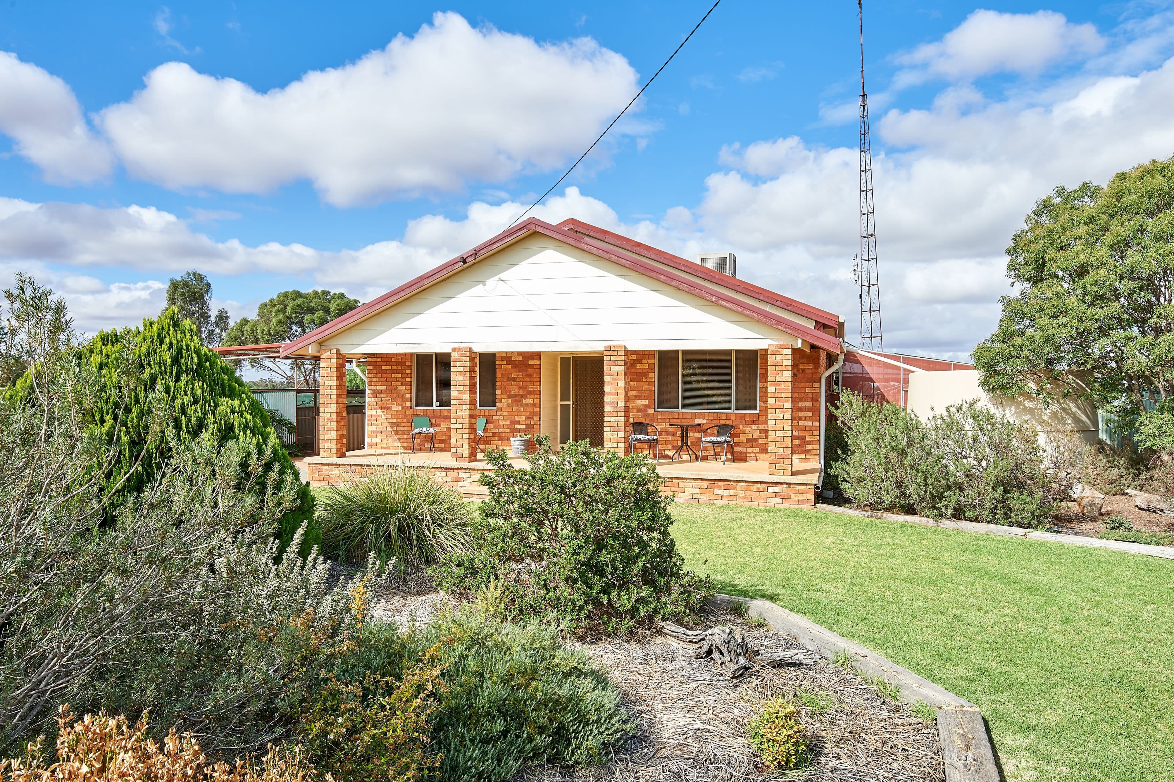 37 Narrandera Street, Grong Grong - Image 1