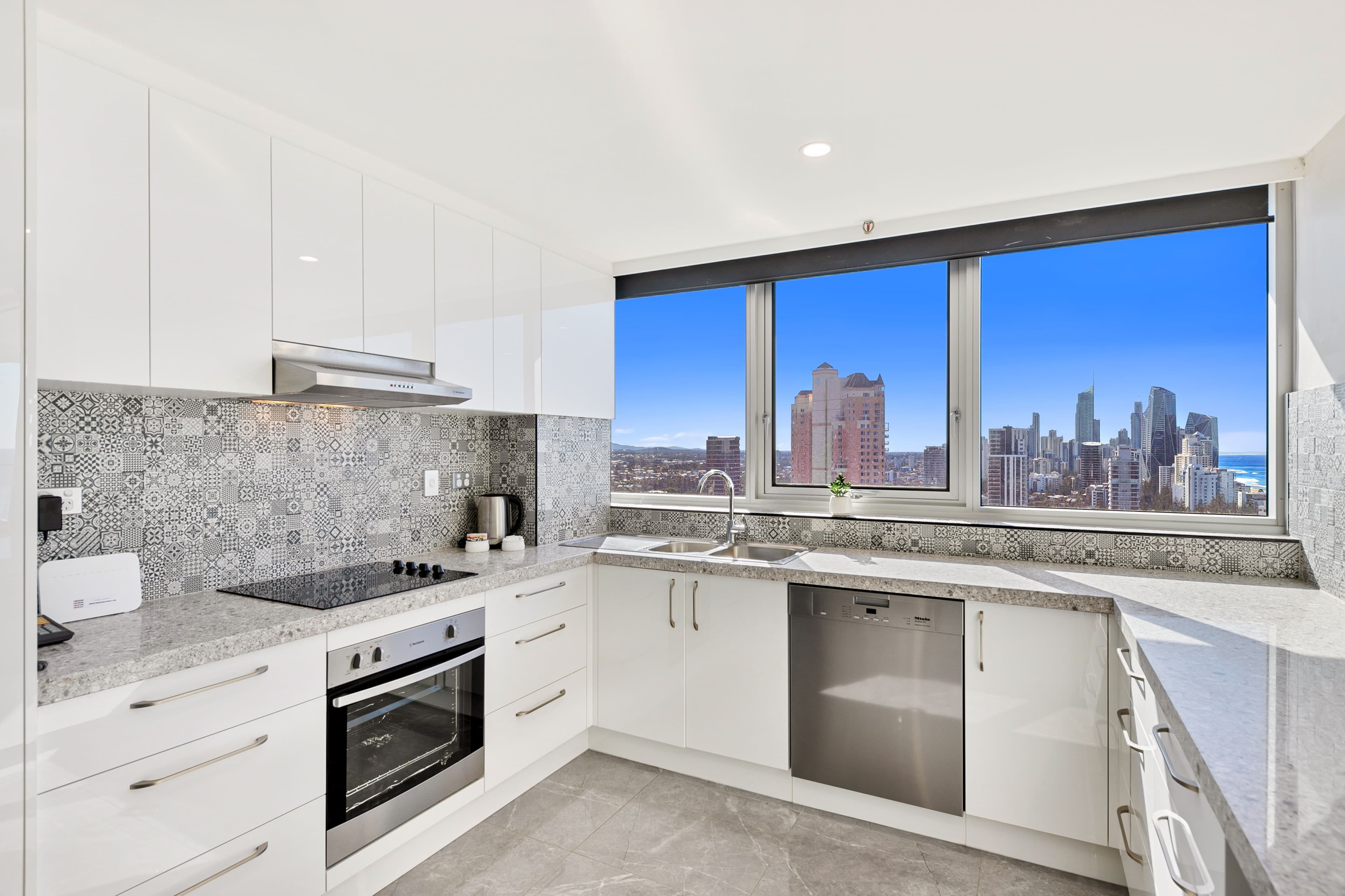 25C 'Beach Haven' 1 Albert Avenue, Broadbeach QLD 4218, Broadbeach - Thumbnail 5