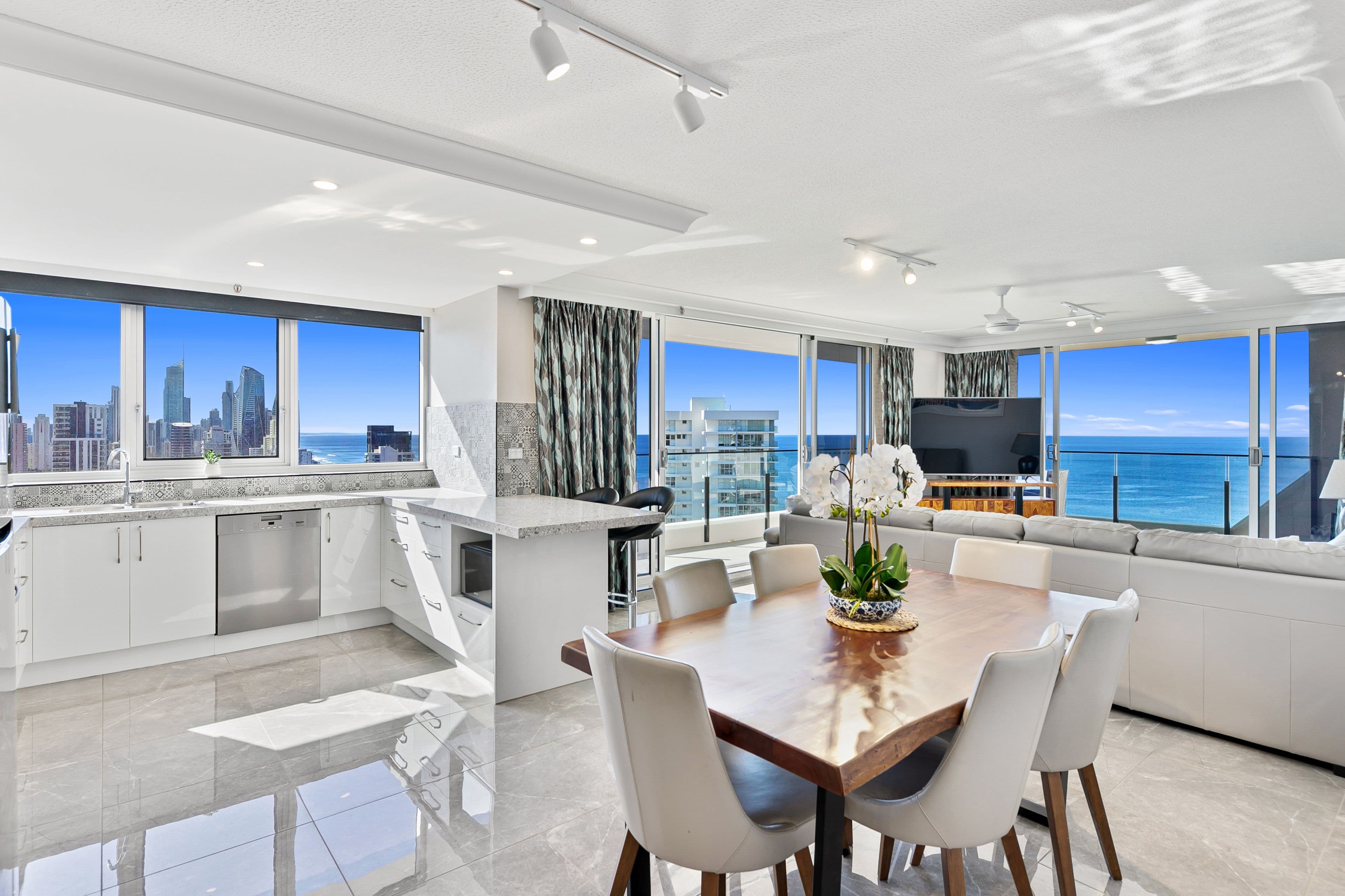 25C 'Beach Haven' 1 Albert Avenue, Broadbeach QLD 4218, Broadbeach - Thumbnail 7