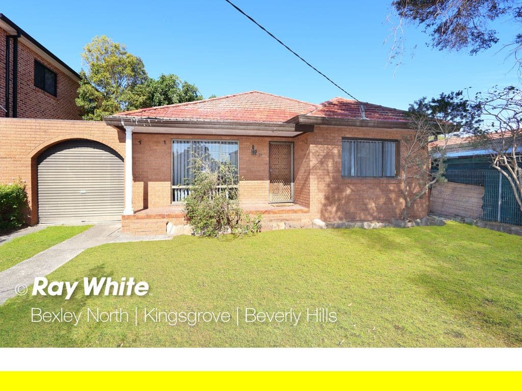 22 Bennett Avenue, Roselands - Image 1