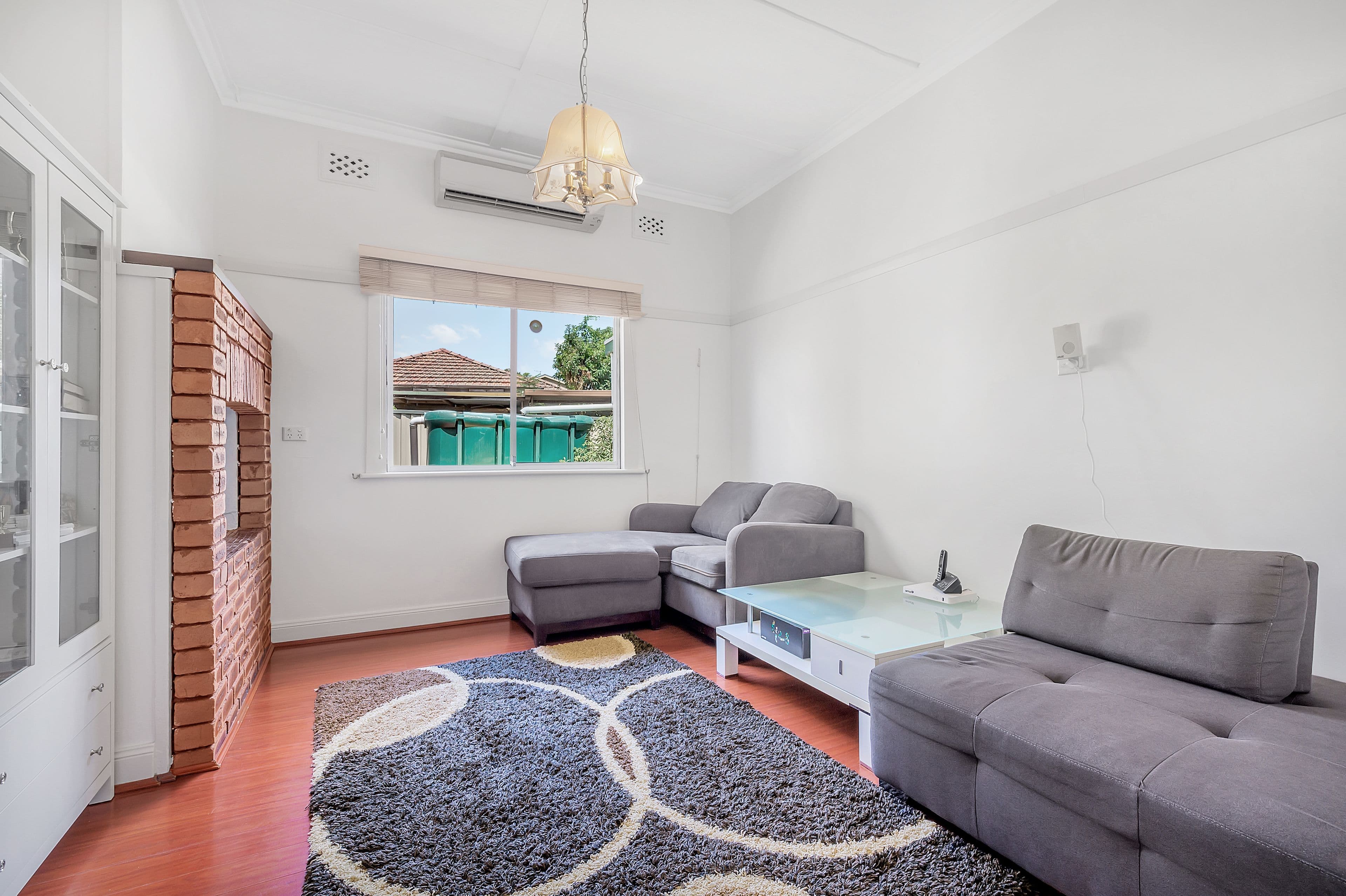 28 Canberra Avenue, Casula - Thumbnail 3