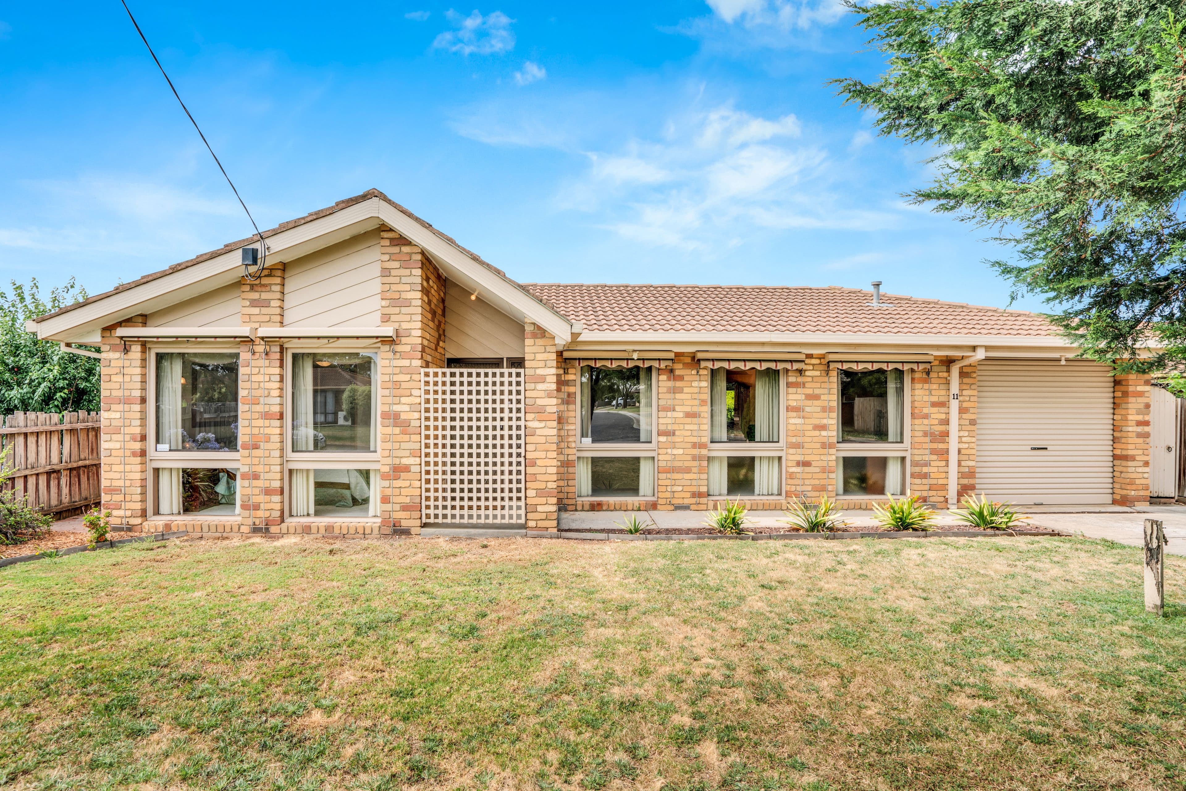 11 Sparkford Road, Craigieburn VIC 3064, Craigieburn - Image 1