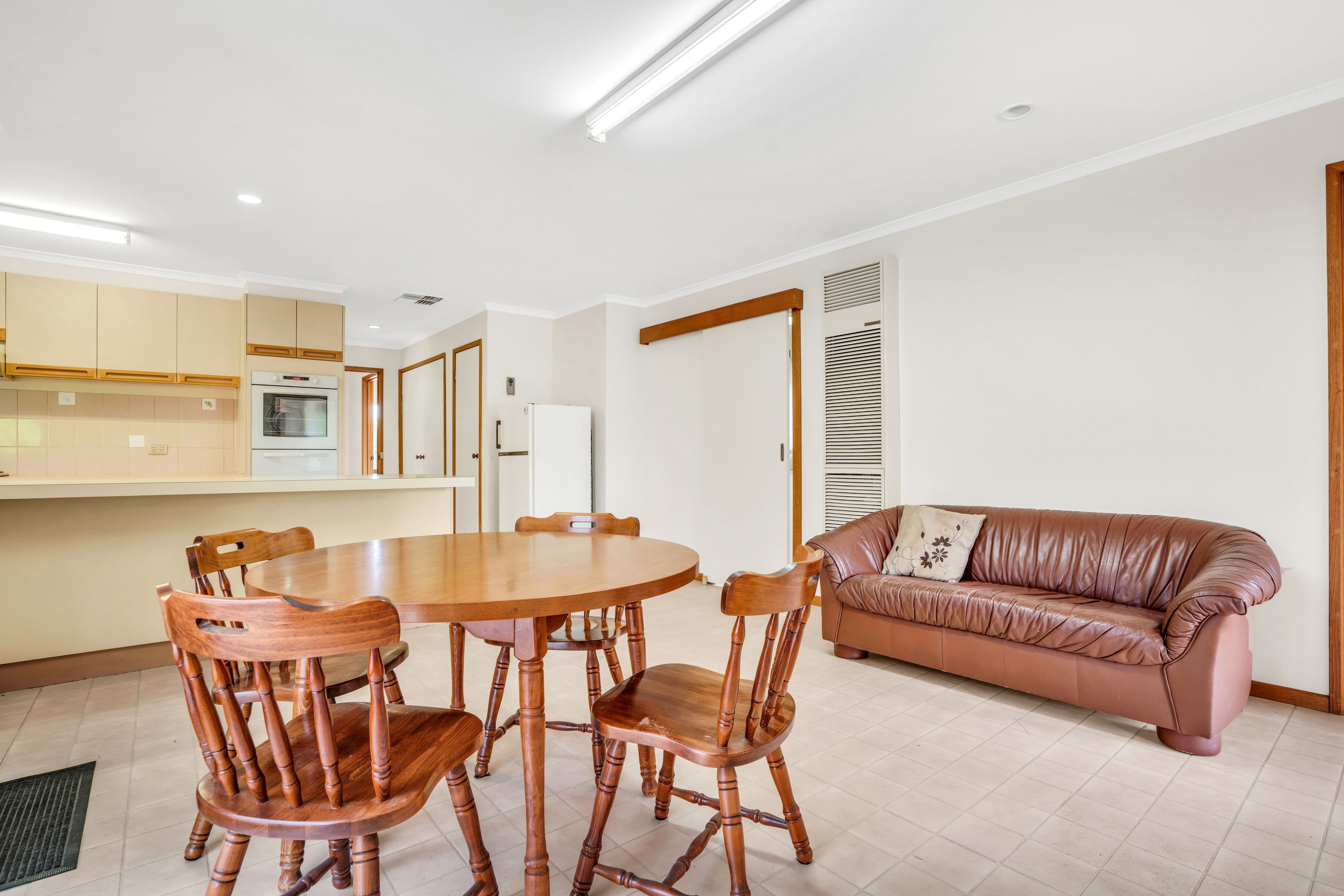 11 Sparkford Road, Craigieburn VIC 3064, Craigieburn - Thumbnail 6