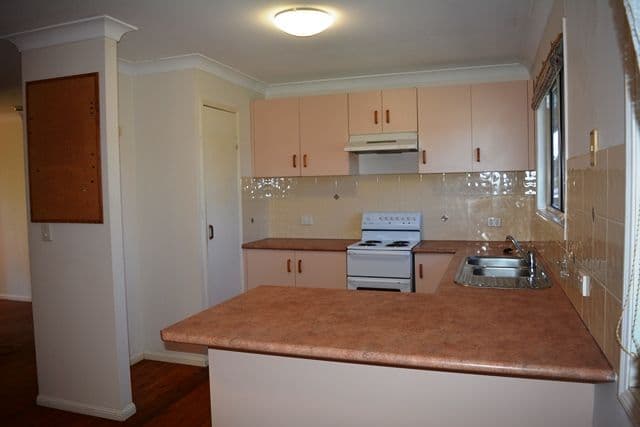 17-19 Garden Street, Tambo QLD 4478, Tambo - Thumbnail 2