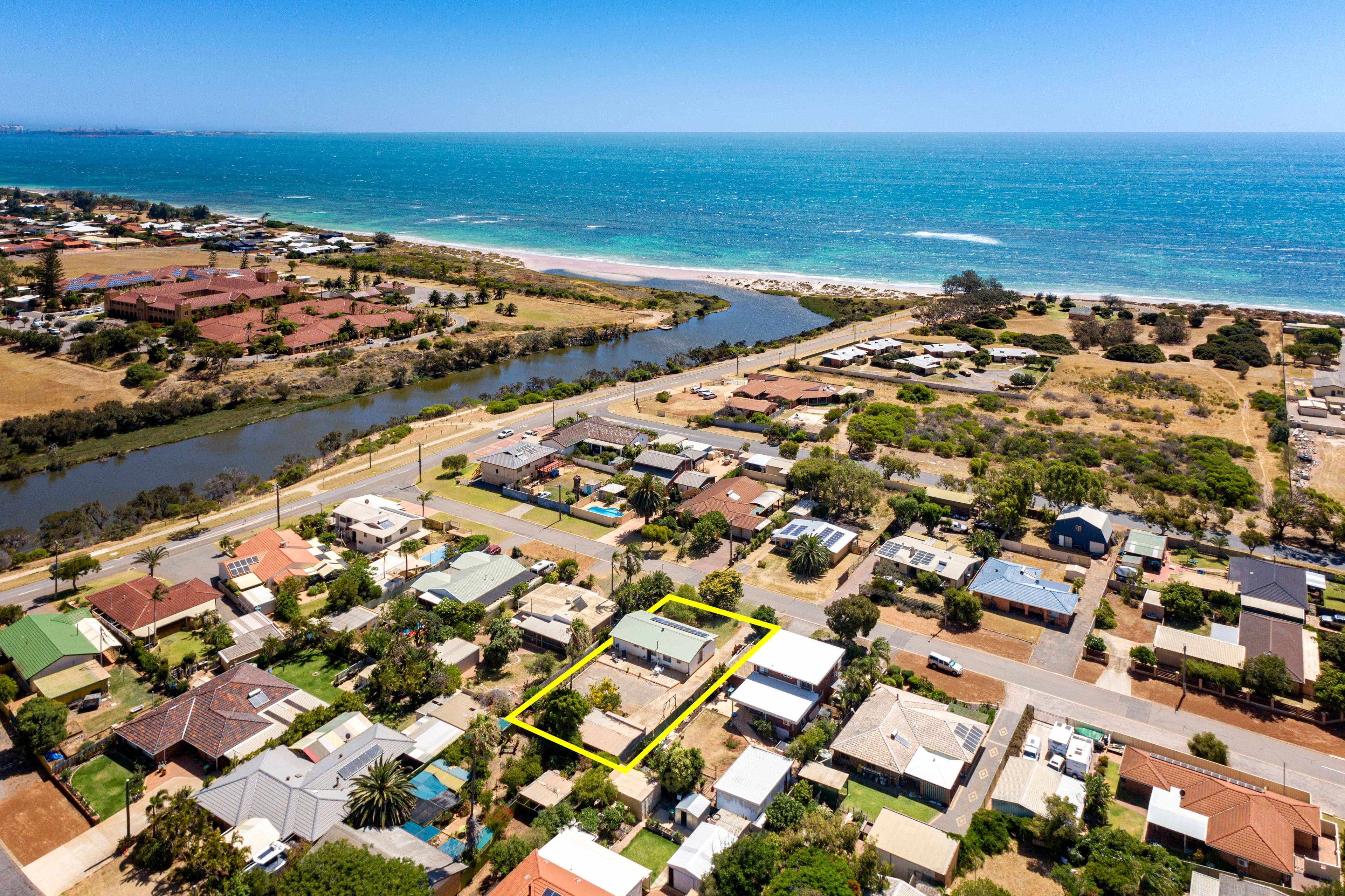 8 Centaur Road, Sunset Beach WA 6530, Sunset Beach - Thumbnail 3
