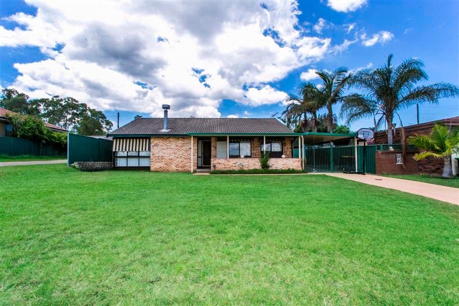 18 Grange Crescent, Cambridge Gardens NSW 2747, Cambridge Gardens - Thumbnail 2