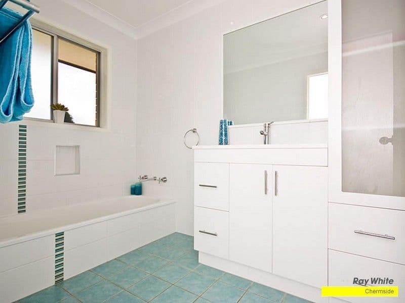 6 Barlee Place, ASPLEY QLD 4034, Aspley - Thumbnail 3