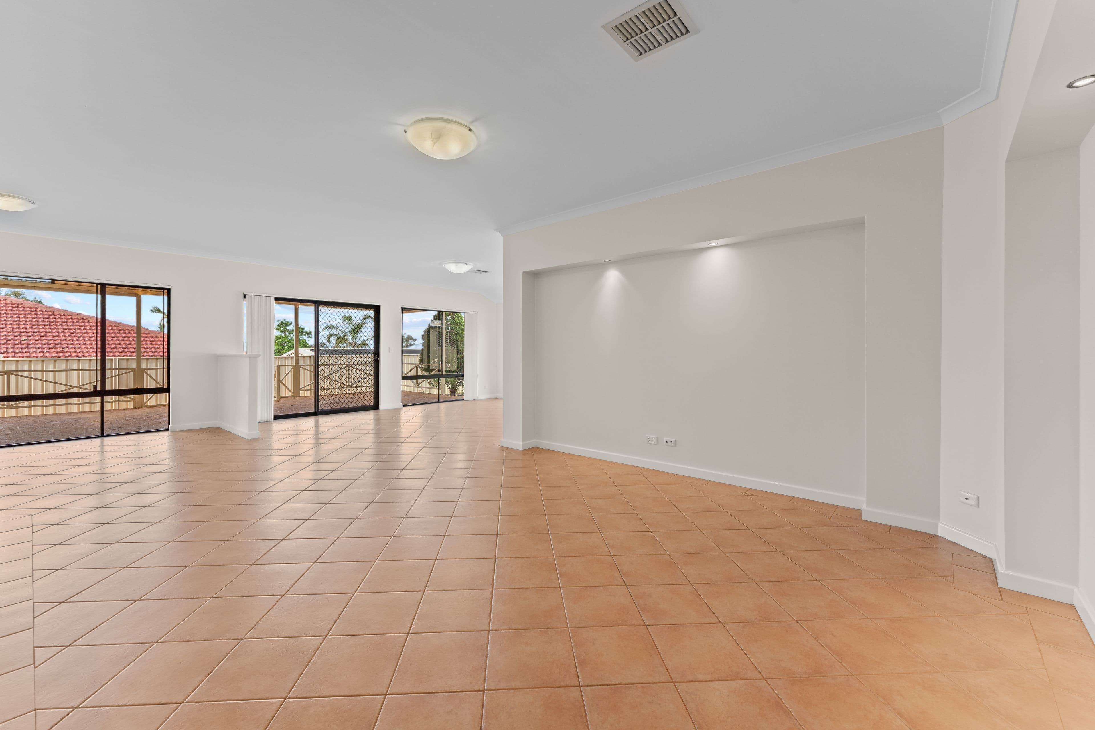 9 Arpenteur Drive, Baldivis WA 6171, Baldivis - Thumbnail 3