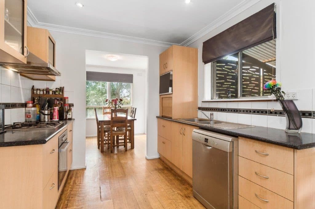 18 Golconda Avenue, Frankston VIC 3199, Frankston - Thumbnail 4