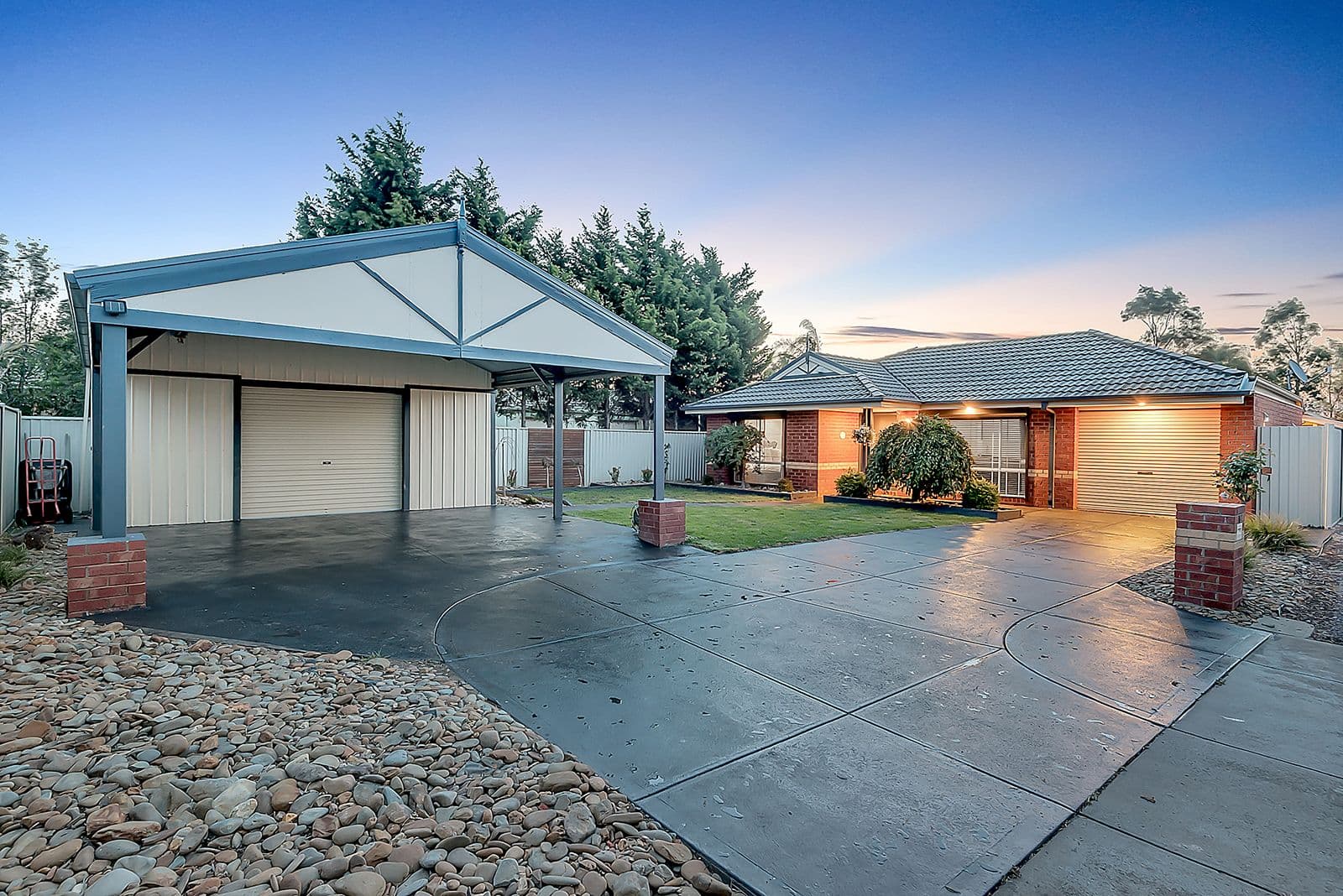 8 Crossdale Green, Craigieburn VIC 3064, Craigieburn - Image 1