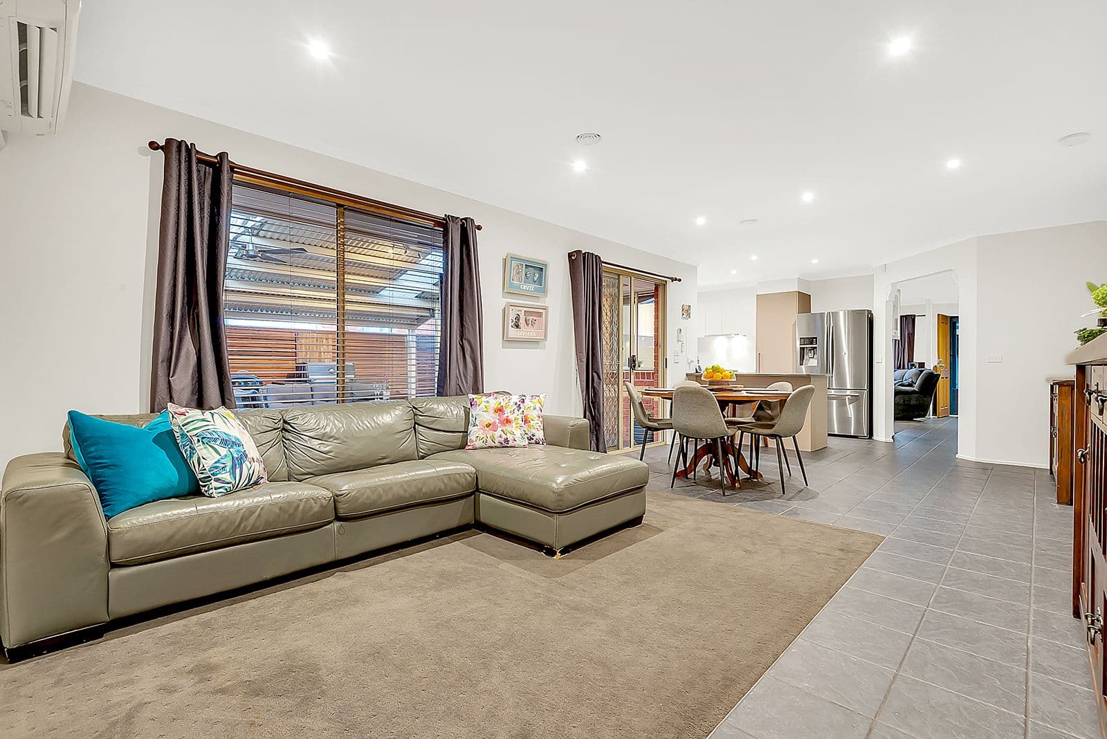 8 Crossdale Green, Craigieburn VIC 3064, Craigieburn - Thumbnail 6