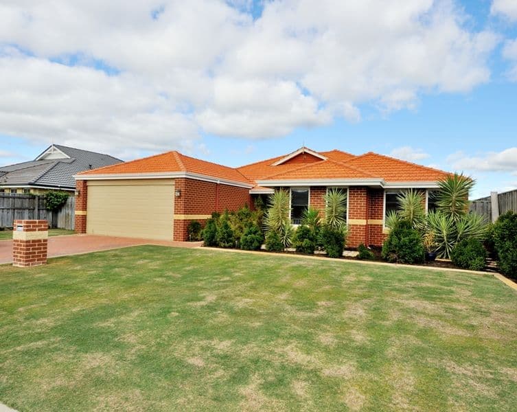 11 Fewson Turn, ELLENBROOK WA 6069, Ellenbrook - Thumbnail 2