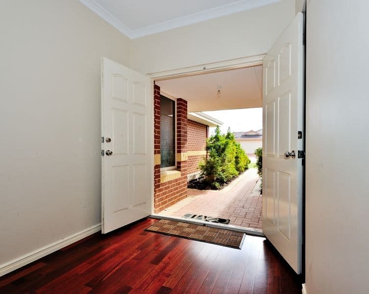 11 Fewson Turn, ELLENBROOK WA 6069, Ellenbrook - Thumbnail 3