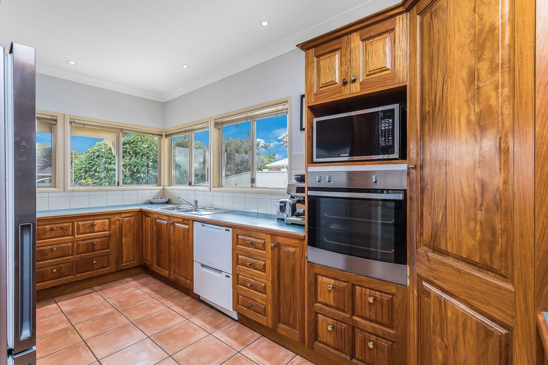 13 Michel Road, Scarborough QLD 4020, Scarborough - Thumbnail 7