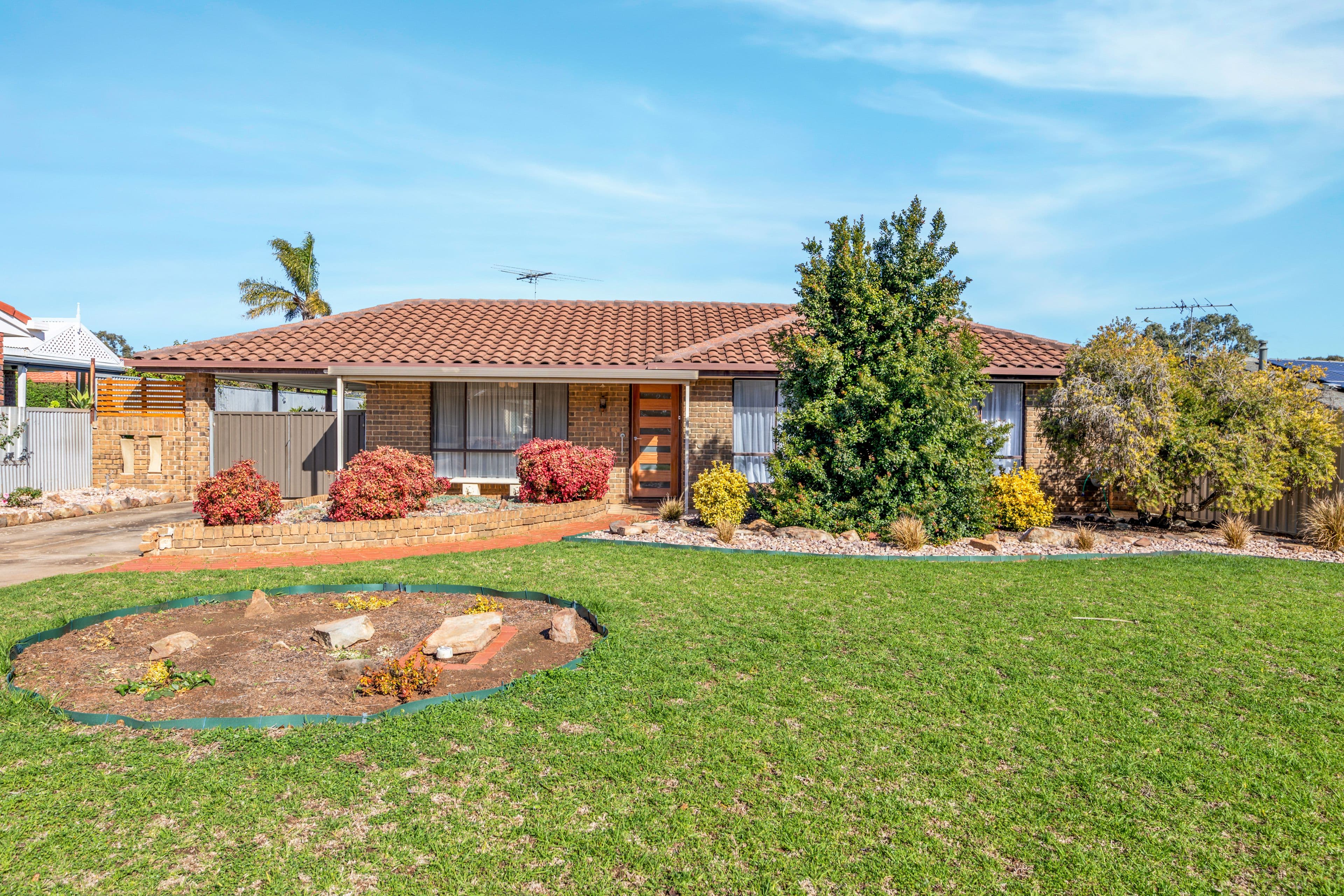5 London Court, Craigmore SA 5114, Craigmore - Image 1