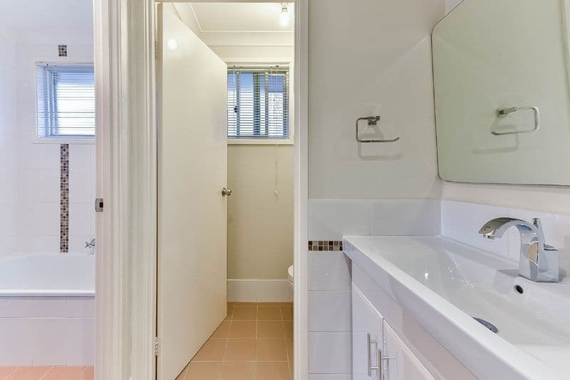 53 Central Park Drive, Bow Bowing - Thumbnail 5