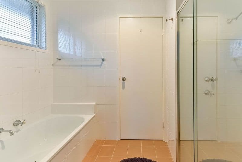 53 Central Park Drive, Bow Bowing - Thumbnail 6