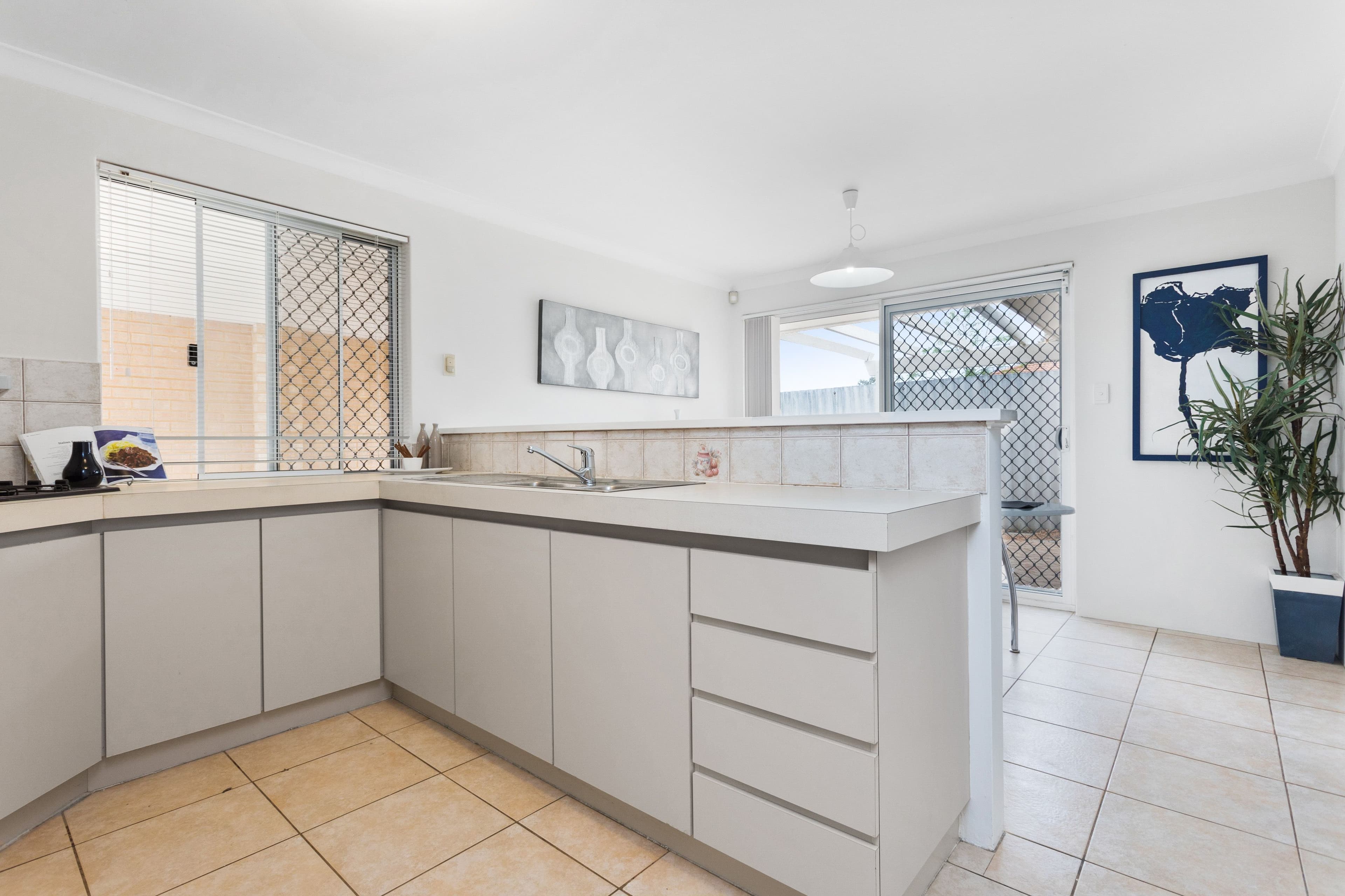 14 Stannard Street, St James WA 6102, St James - Thumbnail 8