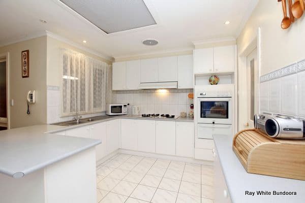 3 Flinders Court, BUNDOORA VIC 3083, Bundoora - Thumbnail 2