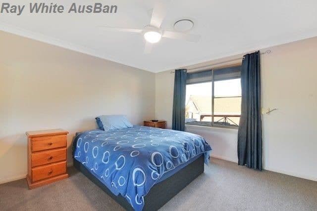 25 Shannon Place, Kearns - Thumbnail 5