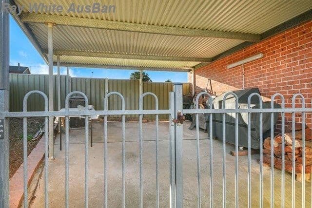 25 Shannon Place, Kearns - Thumbnail 7