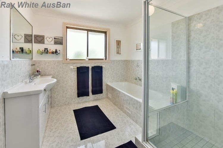 25 Shannon Place, Kearns - Thumbnail 8