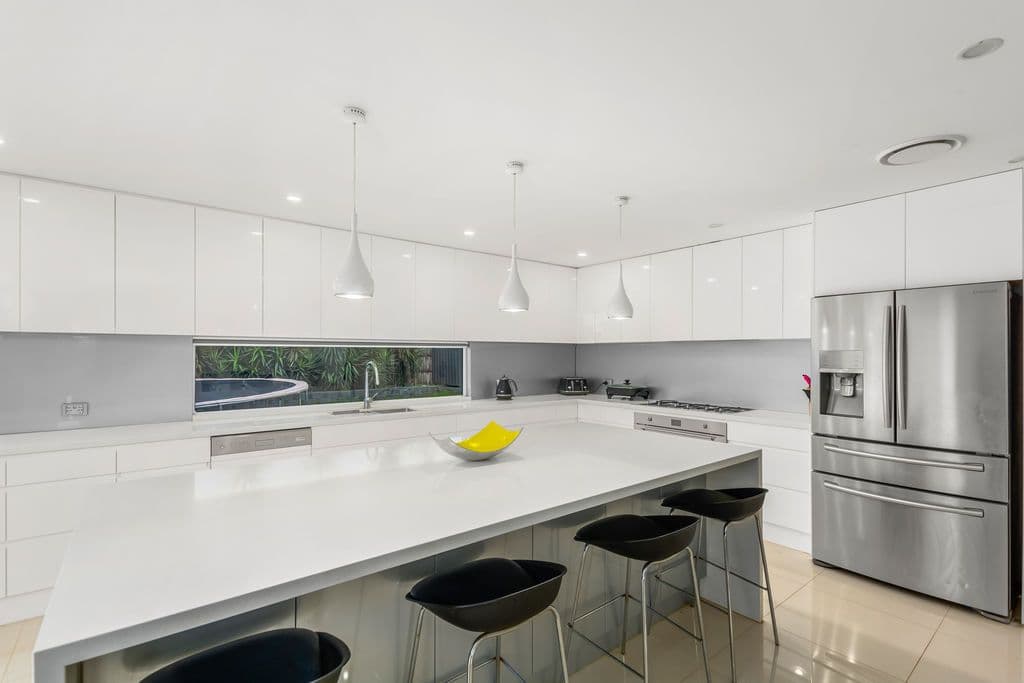 16 Tarana Avenue, Kanahooka - Image 1