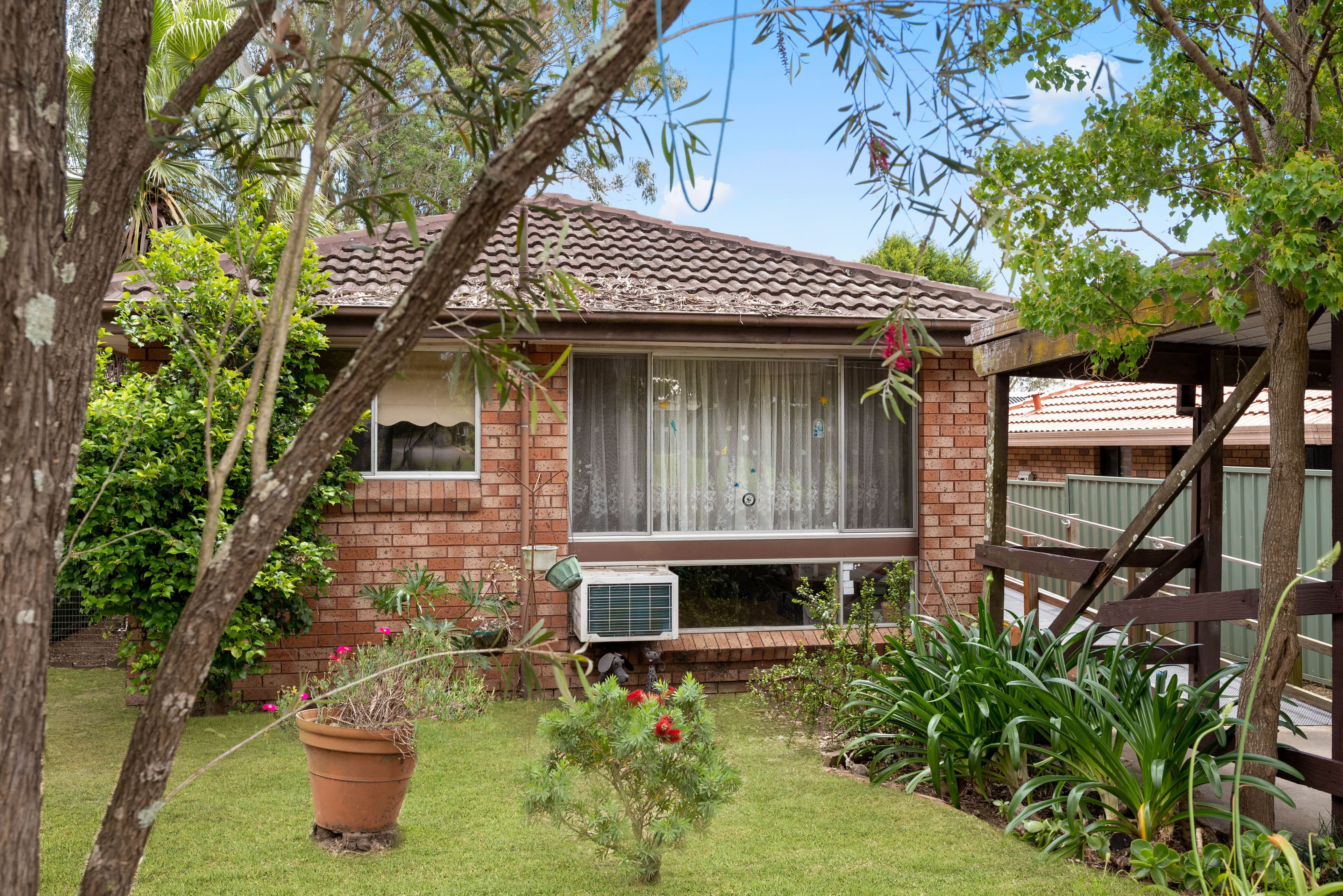 17 Knotwood Avenue, Macquarie Fields NSW 2564, Macquarie Fields - Thumbnail 2