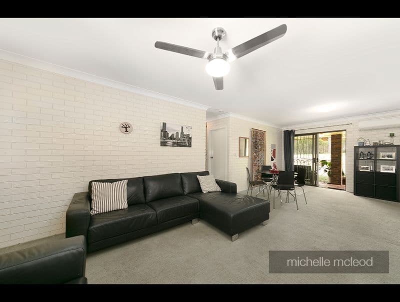 21 Marmindie Street, Chapel Hill QLD 4069, Chapel Hill - Thumbnail 2