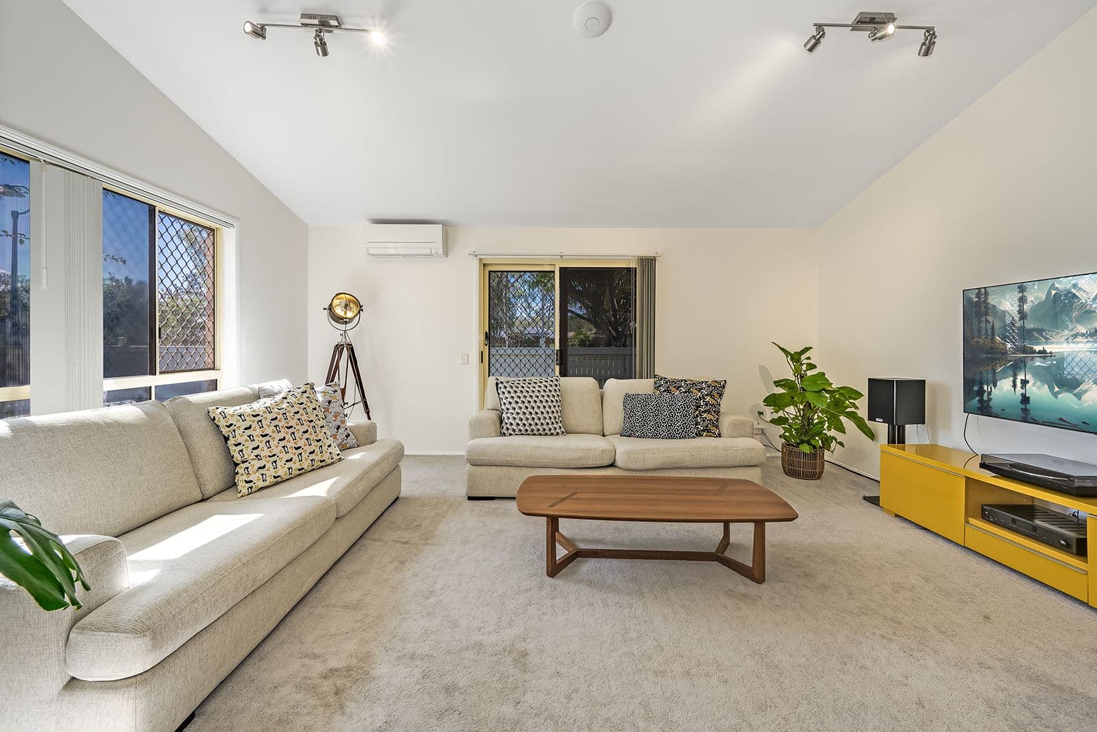 15 Lowther Place, Boondall QLD 4034, Boondall - Thumbnail 2
