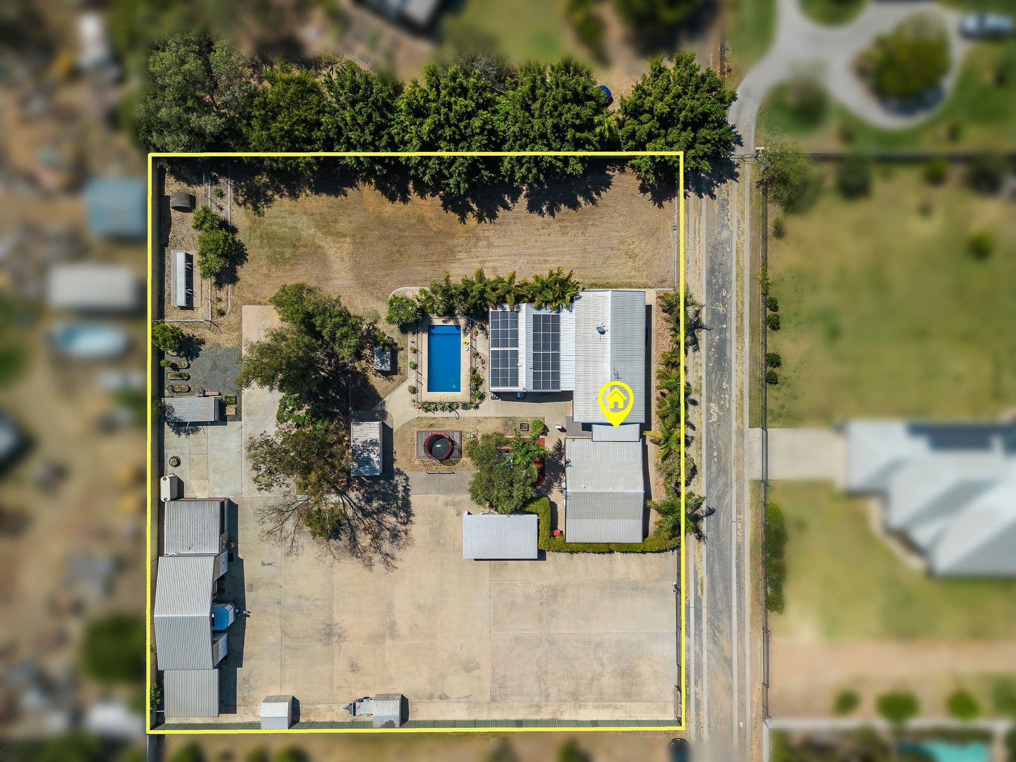 13 Braeside Road, Emerald QLD 4720, Emerald - Thumbnail 3