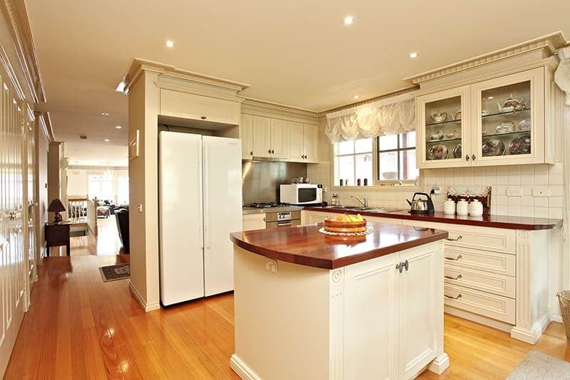 13 DORCHESTER Avenue, MONTROSE VIC 3765, Montrose - Thumbnail 3