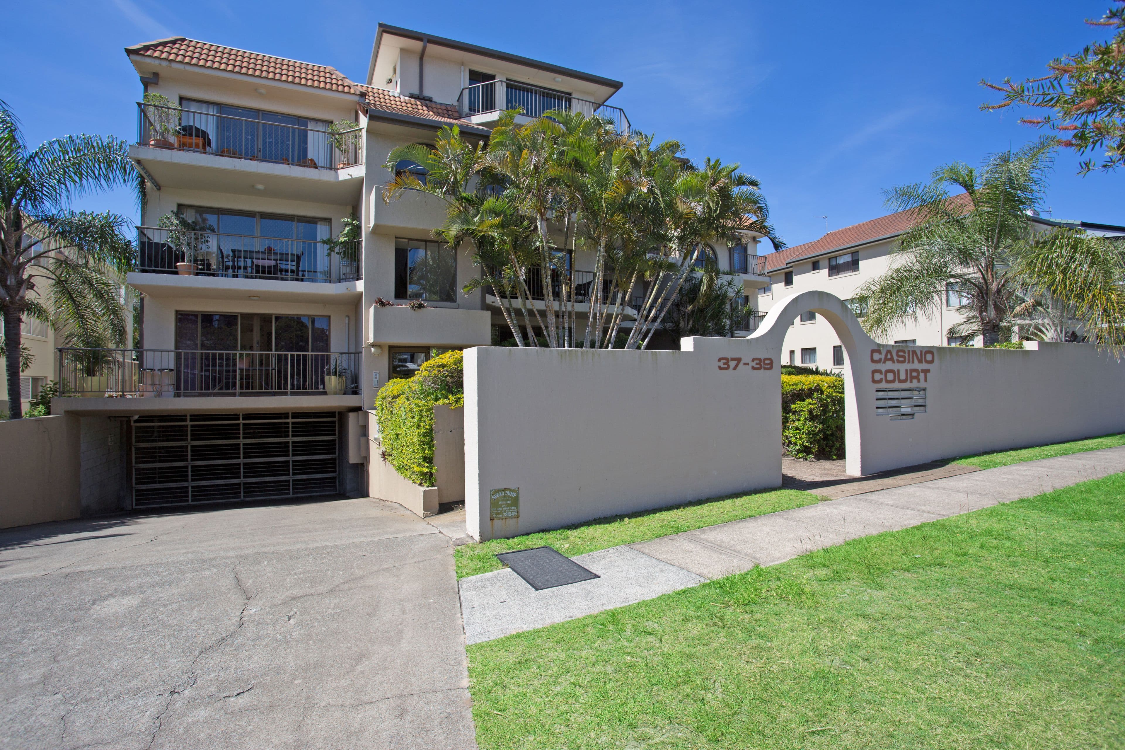 37 Australia Avenue, Broadbeach QLD 4218, Broadbeach - Thumbnail 4