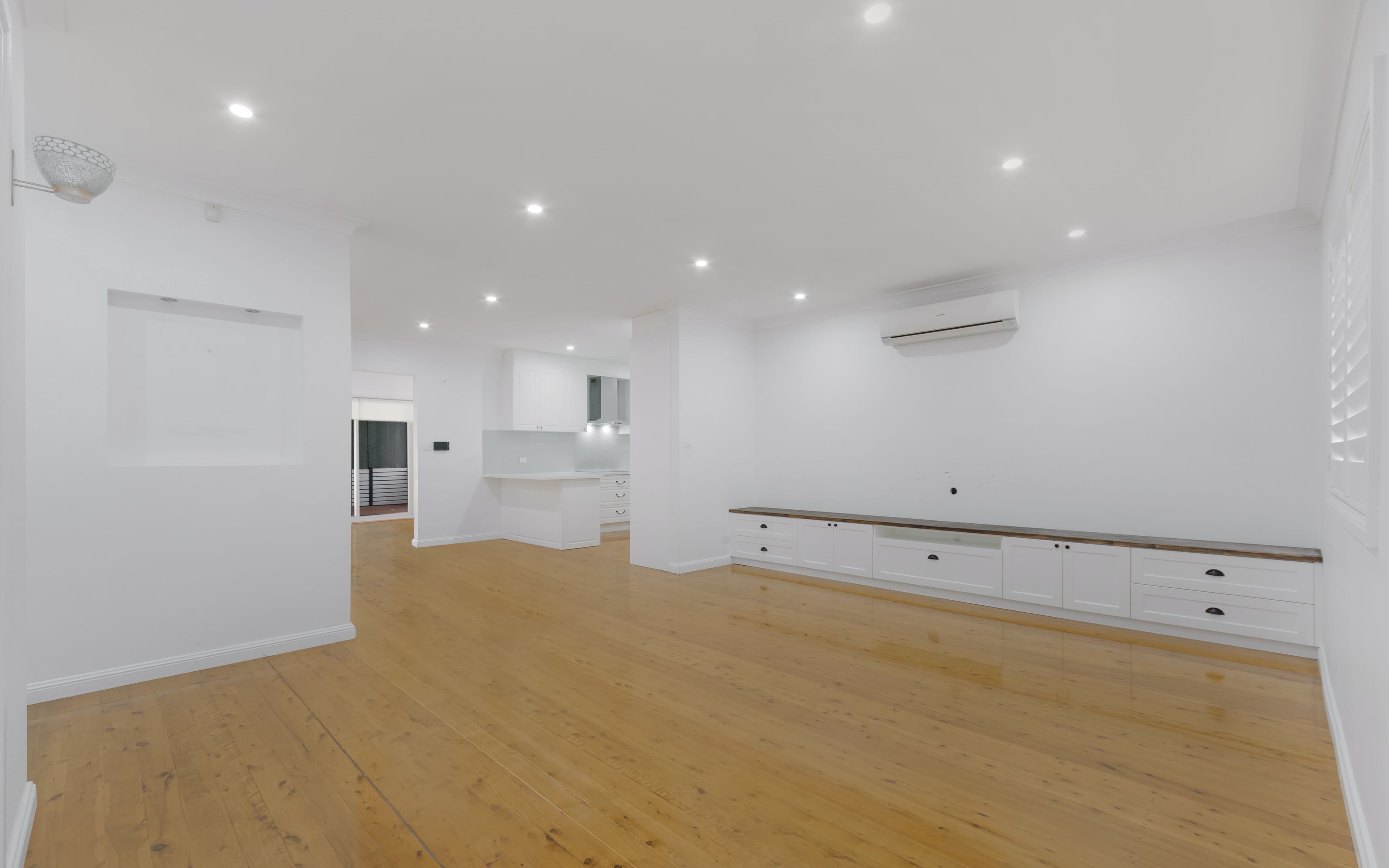 128 Railway Parade, Glenfield NSW 2167, Glenfield - Thumbnail 4