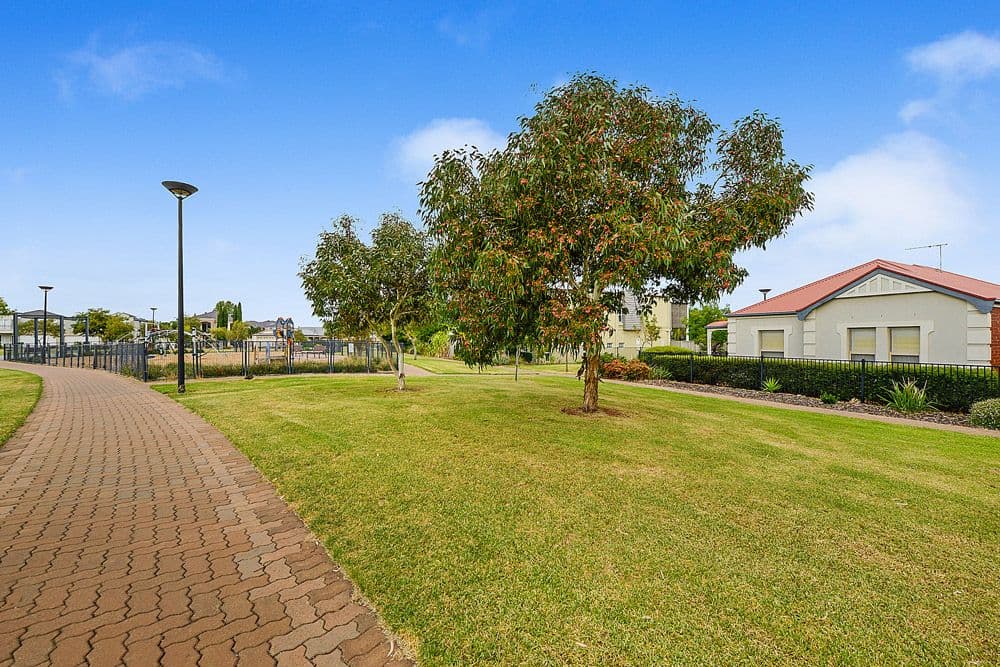 15 Cranbourne Close, Northgate SA 5085, Northgate - Thumbnail 2