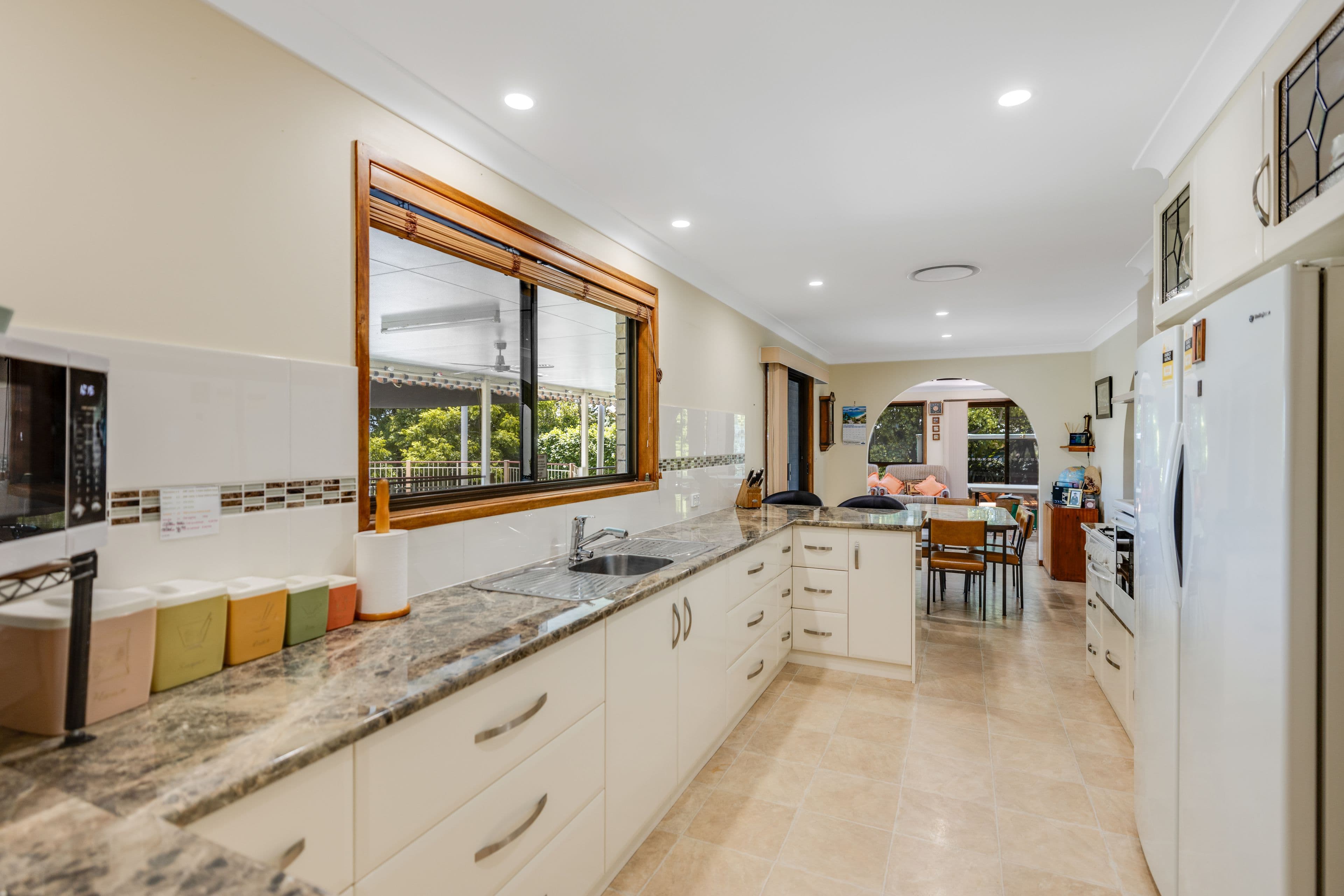 9 Glen Court, Glenvale QLD 4350, Glenvale - Thumbnail 4