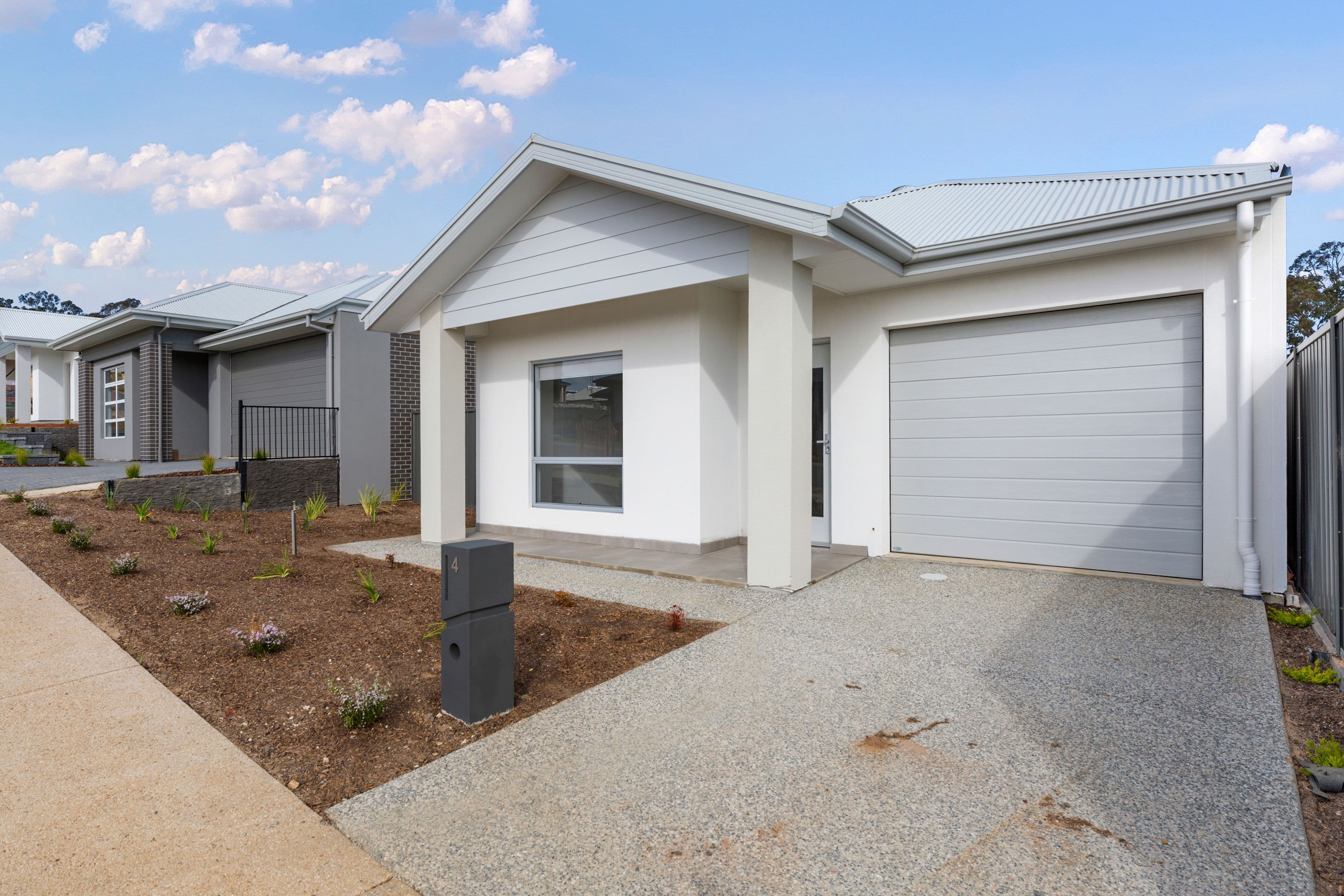 4 Newbury Street, Mount Barker SA 5251, Mount Barker - Image 1