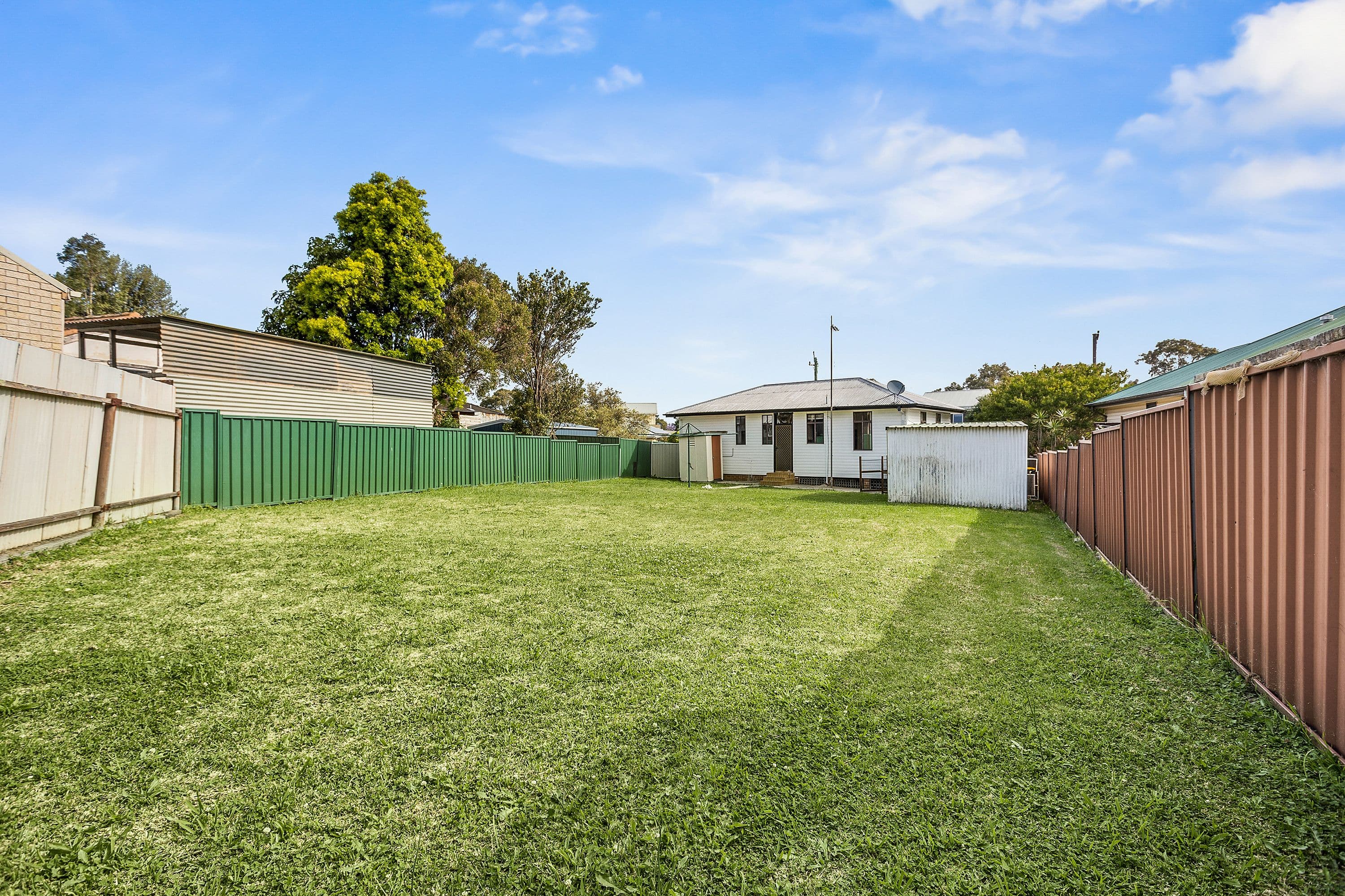 63 Essex Street, Berkeley NSW 2506, Berkeley - Thumbnail 2