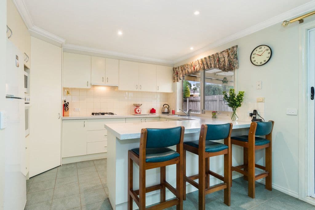 2 Glen Avis Grove, Dingley Village VIC 3172, Dingley Village - Thumbnail 4