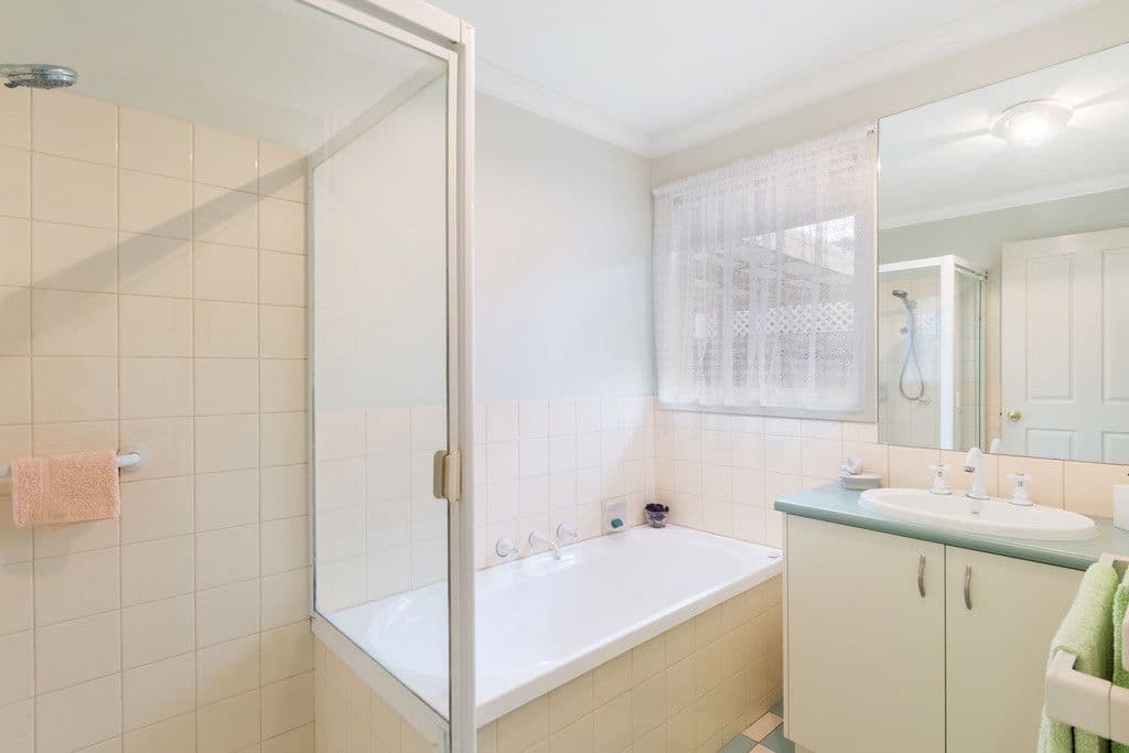 2 Glen Avis Grove, Dingley Village VIC 3172, Dingley Village - Thumbnail 5