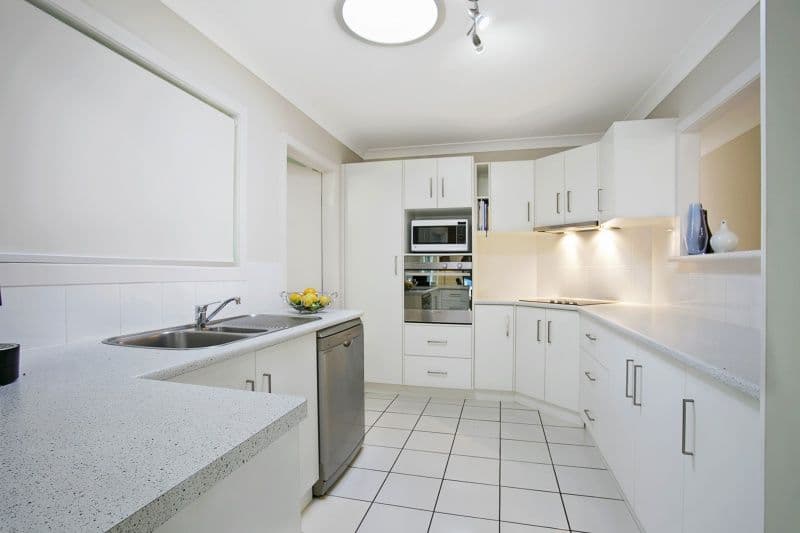 32 Harefield Street, Indooroopilly QLD 4068, Indooroopilly - Thumbnail 4