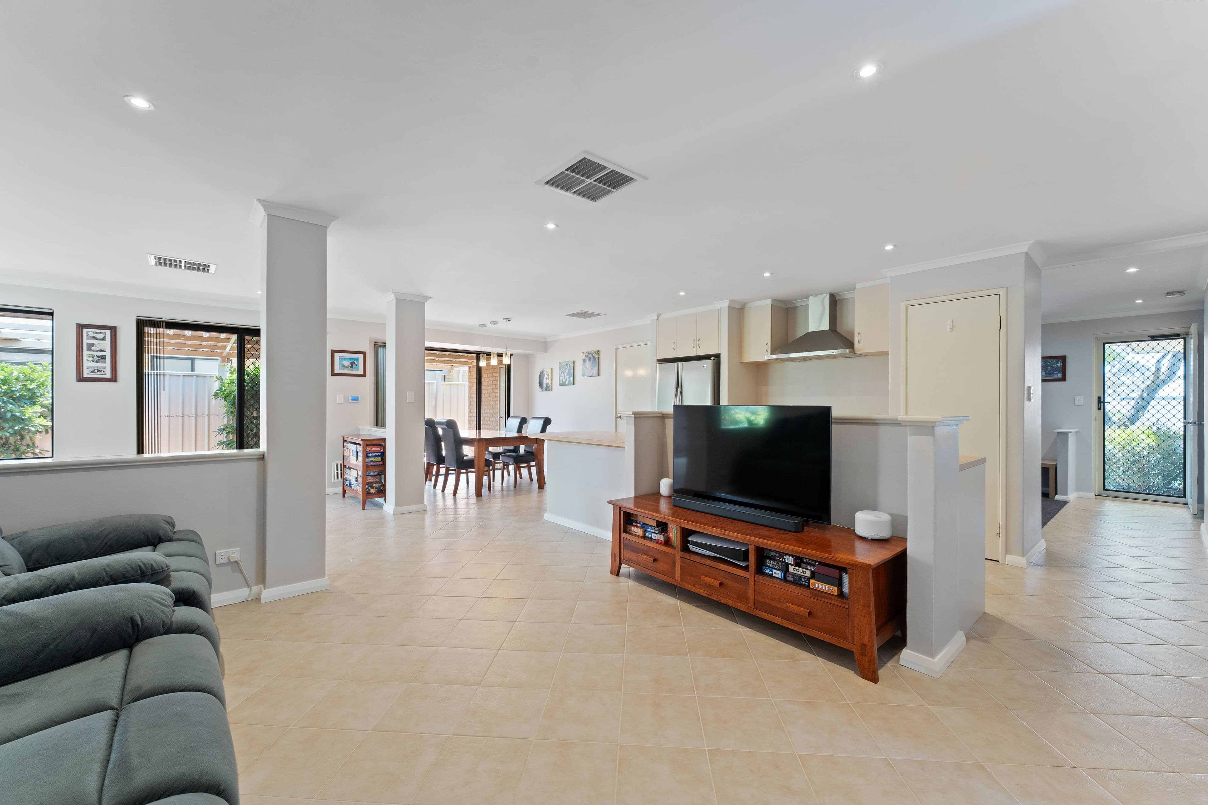 44 Kendall Boulevard, Baldivis WA 6171, Baldivis - Thumbnail 2