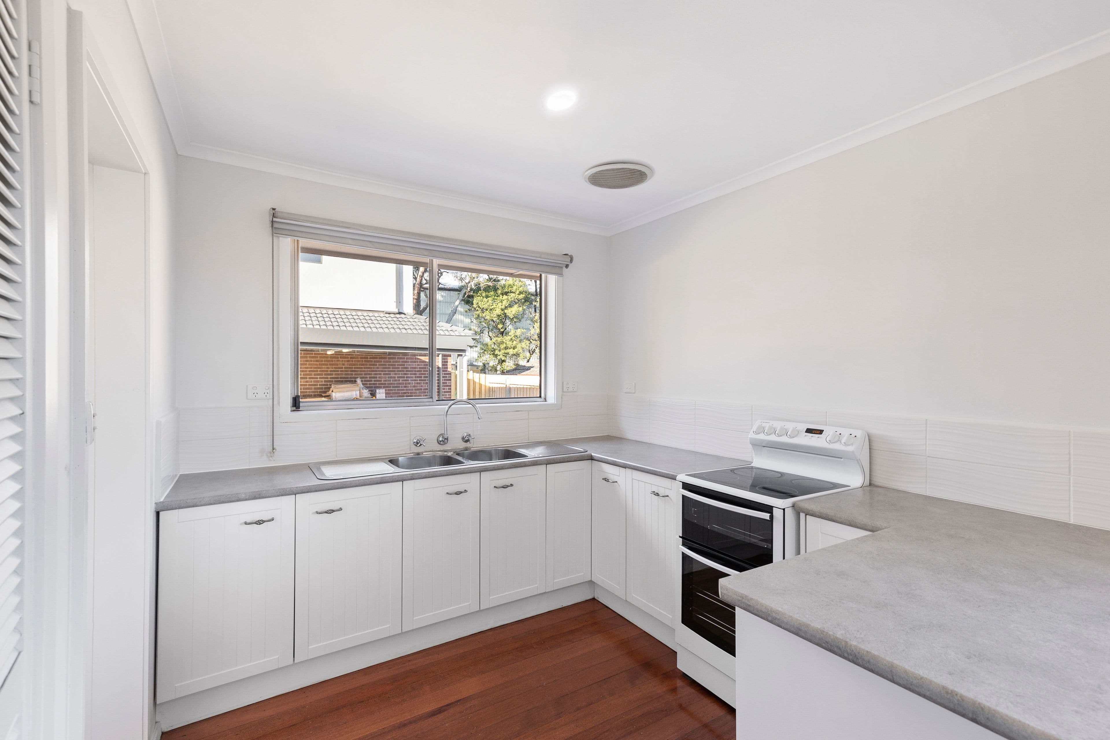 10 Fernbank Court, Kilsyth VIC 3137, Kilsyth - Thumbnail 3