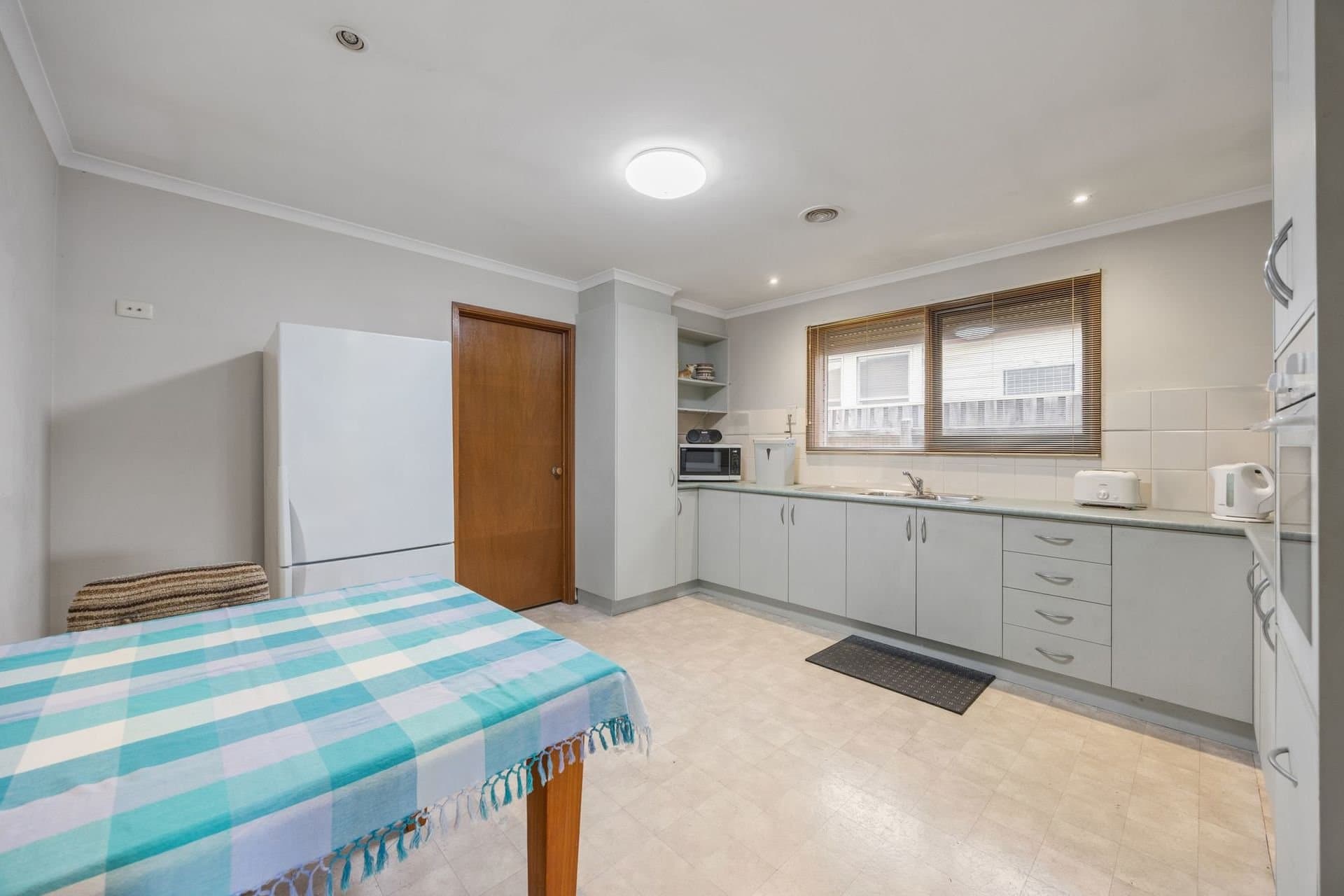 1/14 Gilbertson Street, Essendon - Thumbnail 5