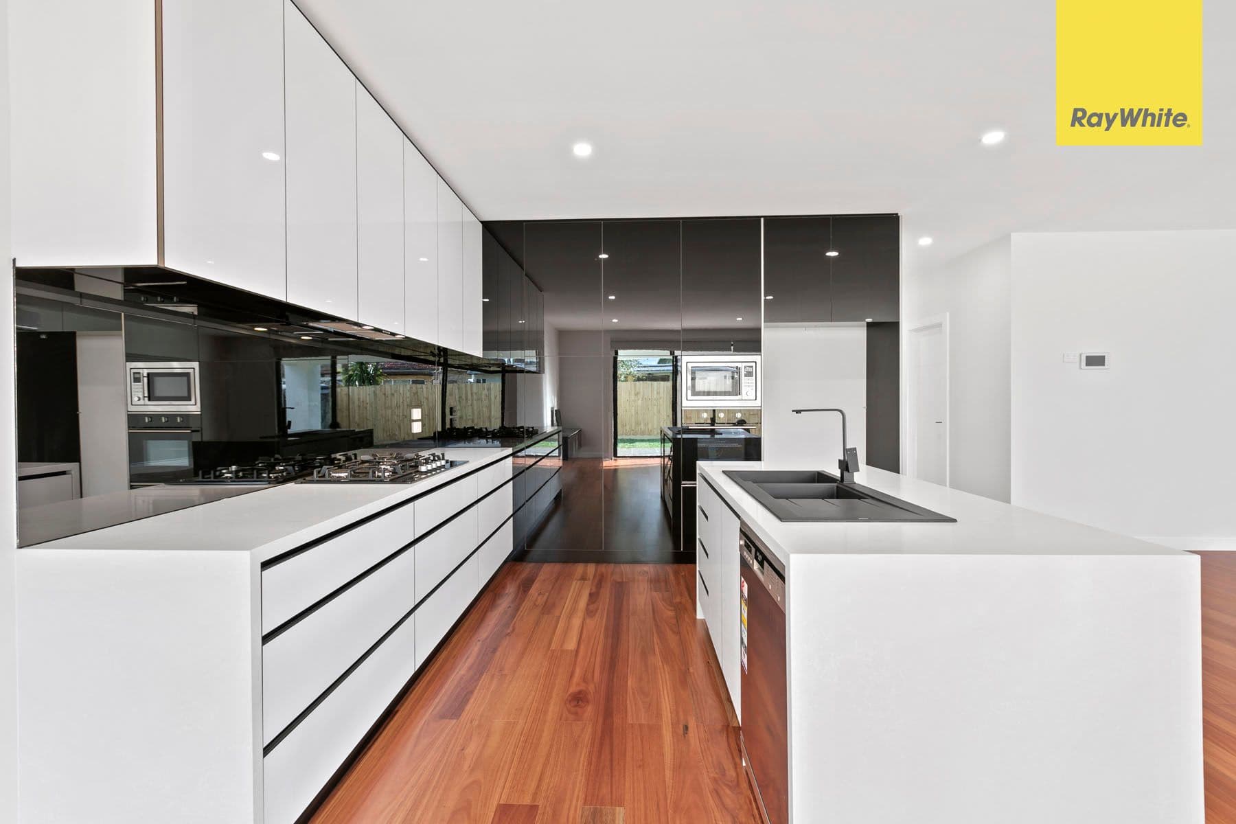 6A Woods Street, St Albans VIC 3021, St Albans - Thumbnail 3