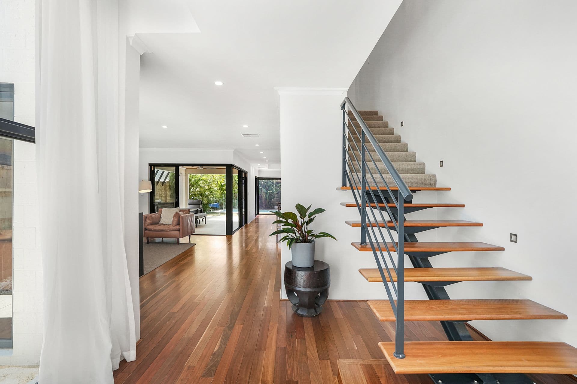 2 Locarno Close, Stirling WA 6021, Stirling - Thumbnail 4