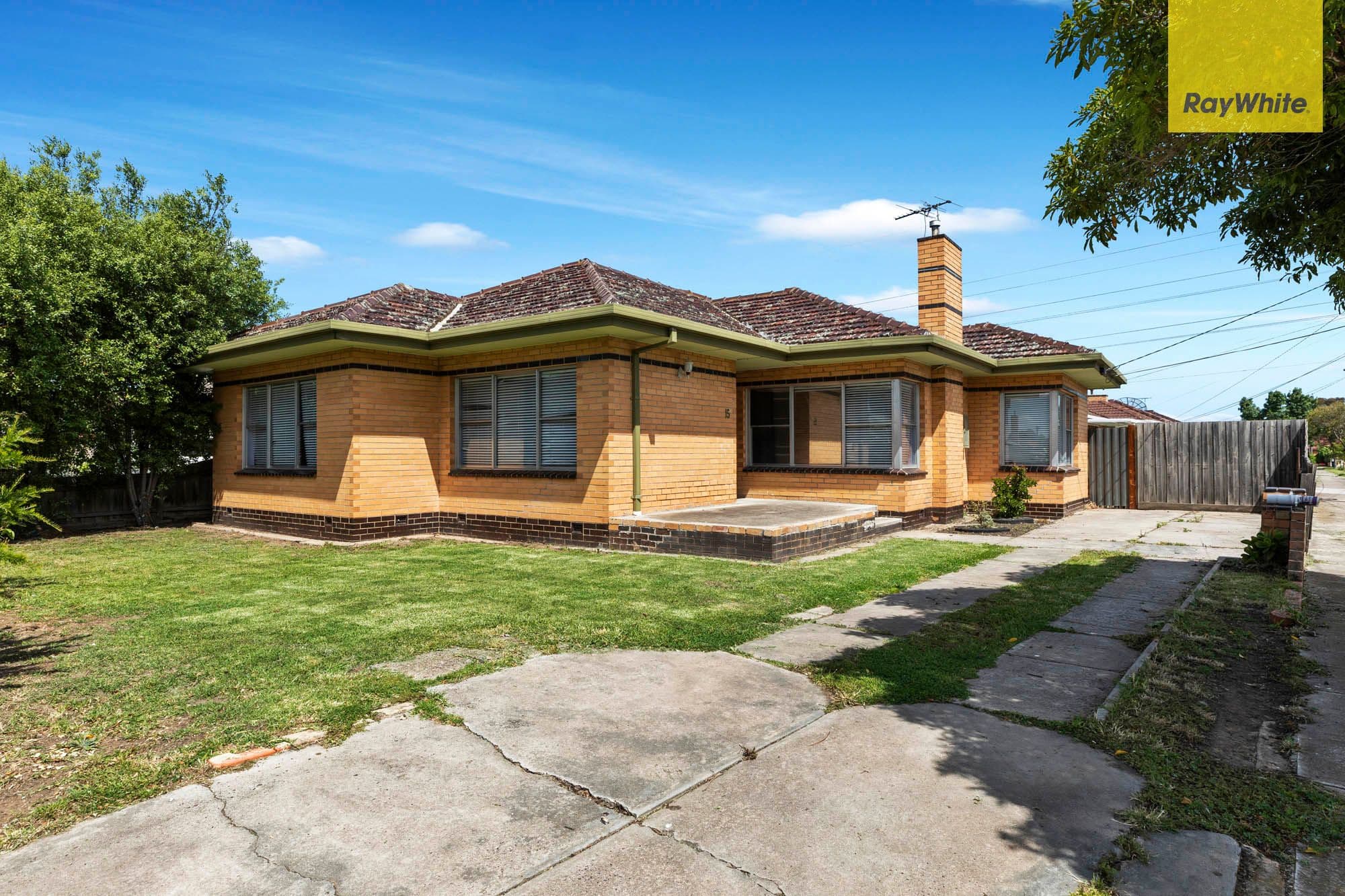 15 Thorndon Drive, St Albans VIC 3021, St Albans - Thumbnail 2
