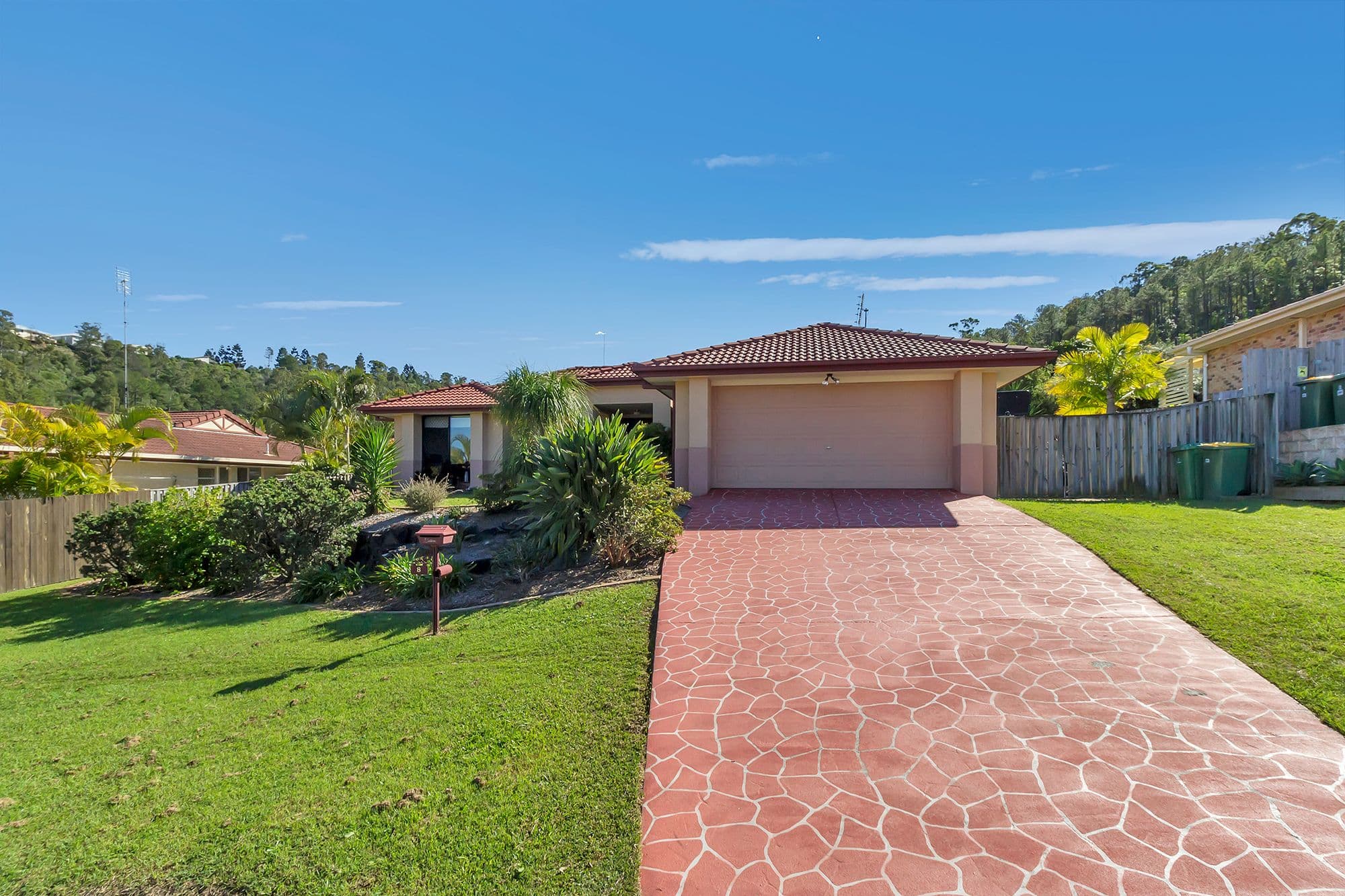8 Henderson Rise, Pacific Pines QLD 4211, Pacific Pines - Thumbnail 2