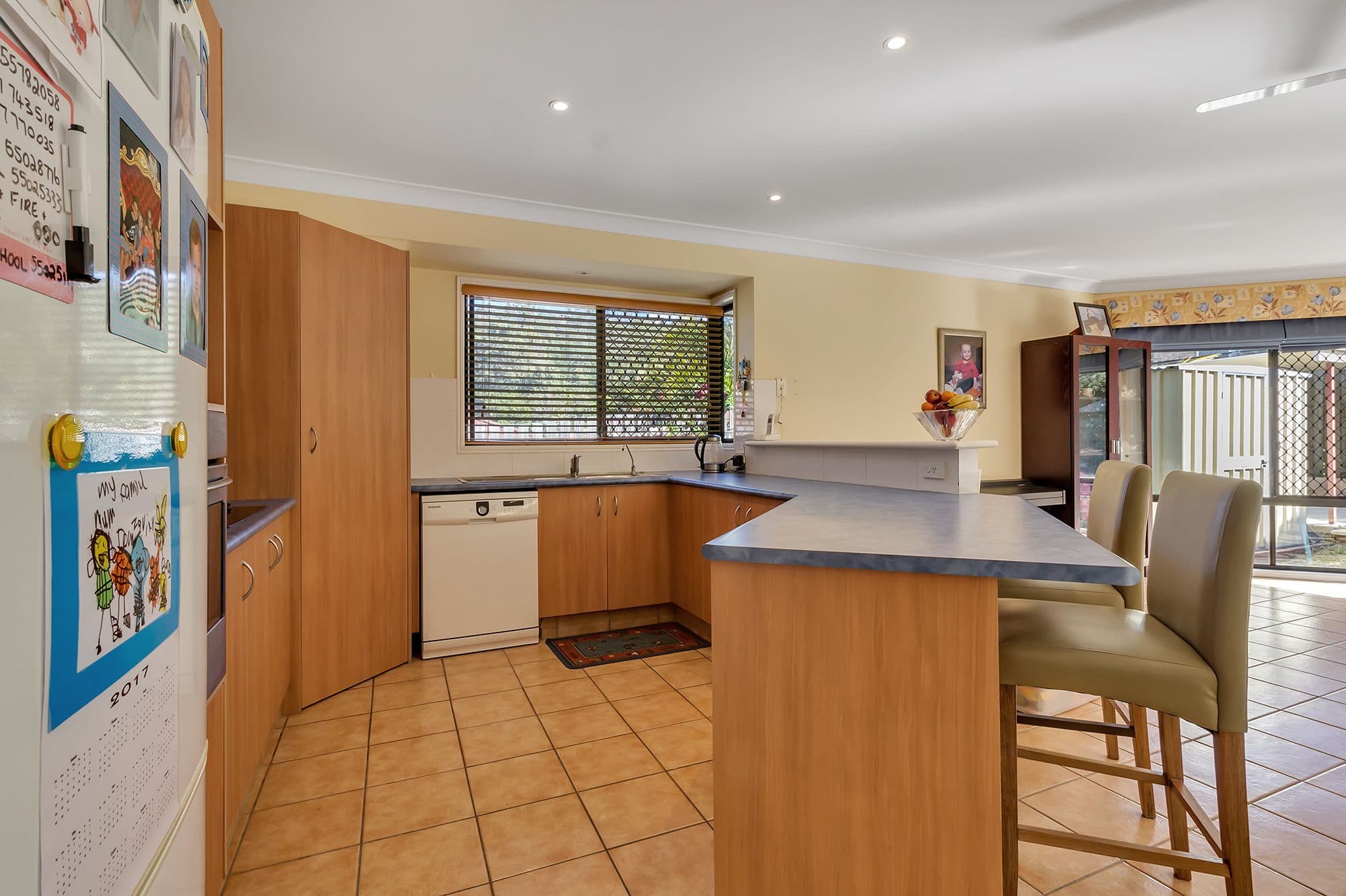 8 Henderson Rise, Pacific Pines QLD 4211, Pacific Pines - Thumbnail 5
